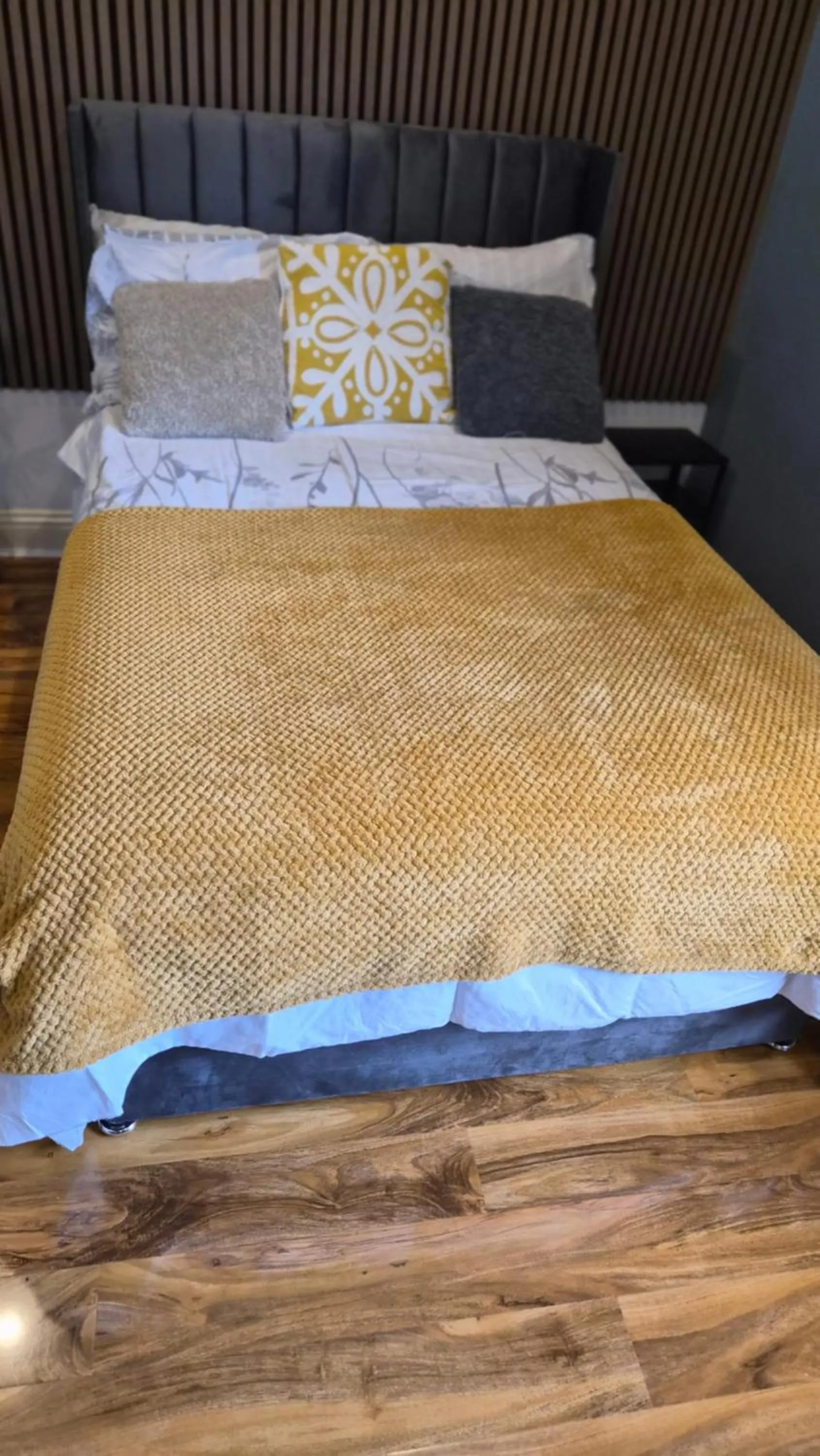 Bed in Dodi Aparts London, near Stratford close to tube station