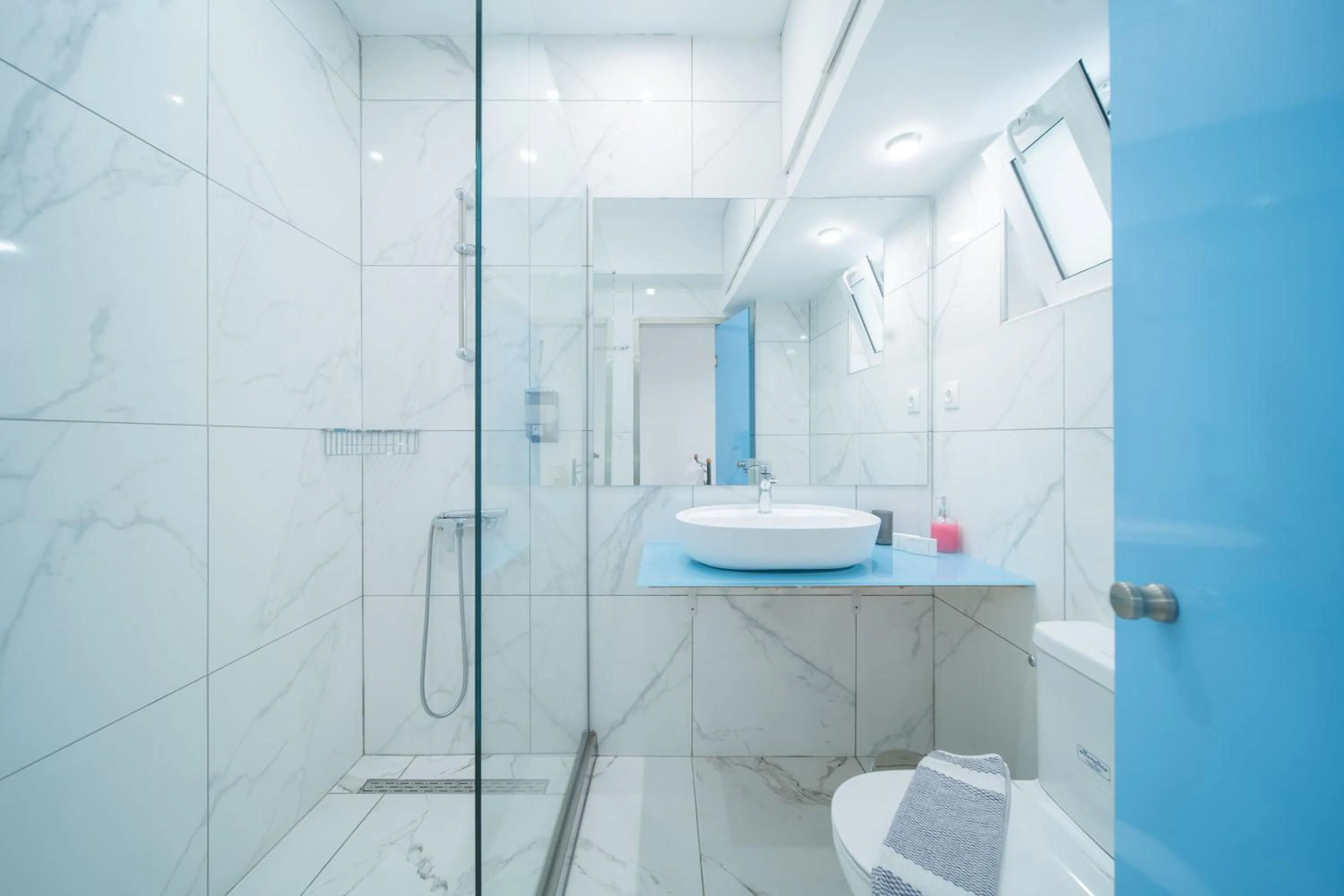 Shower in City Center Studios by Cretan Houses