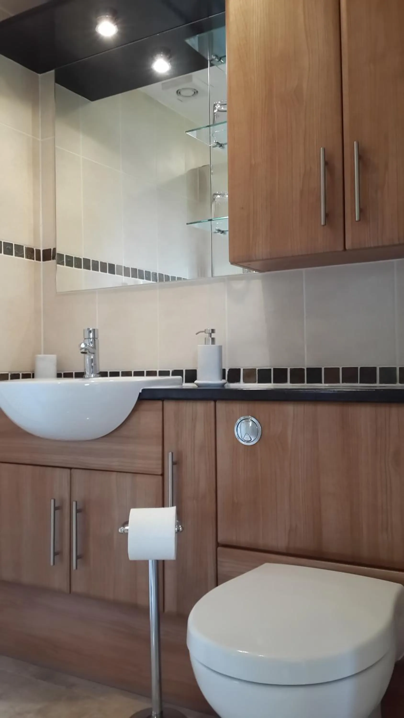 Bedroom in High March