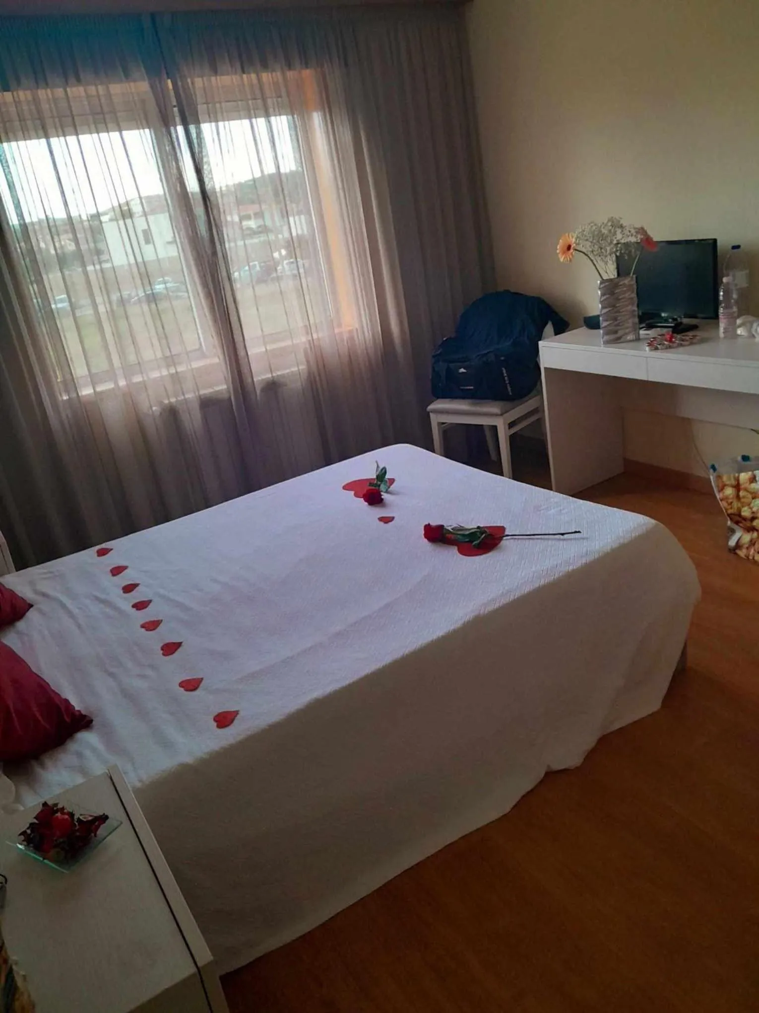 Bed in Hotel Jorge V