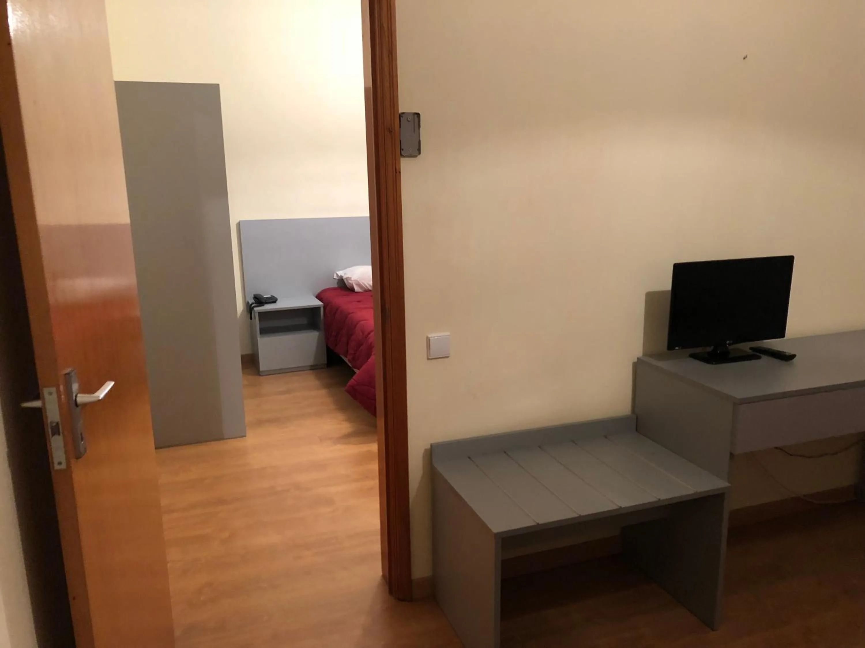 Bedroom in Hotel Jorge V