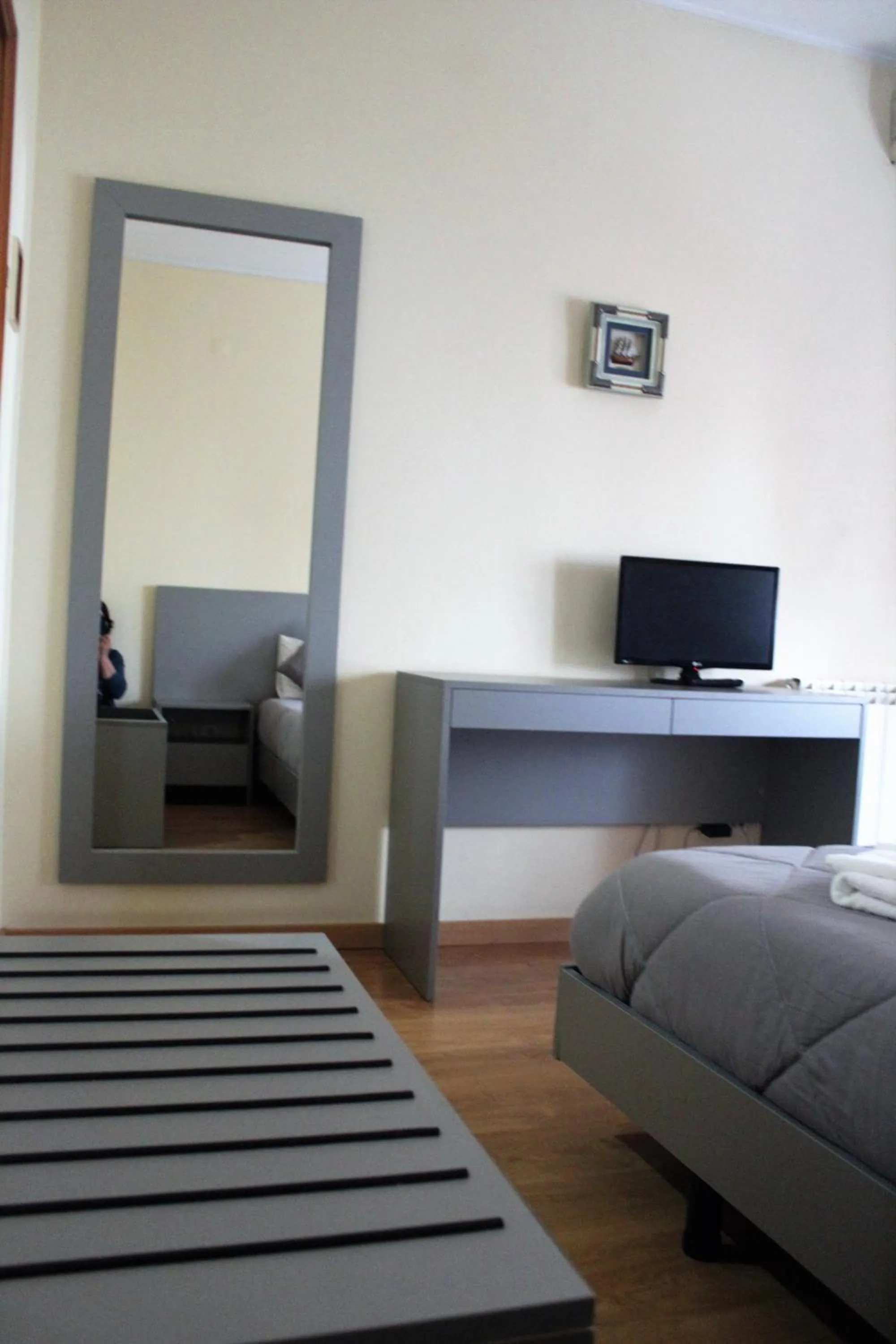 Bed in Hotel Jorge V