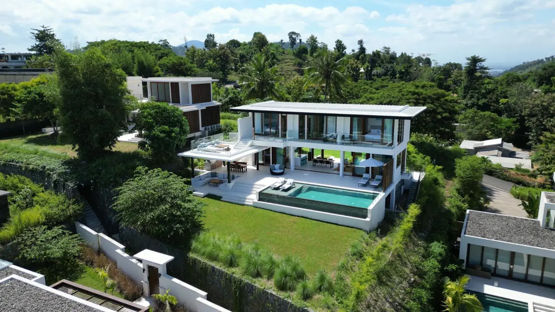 Family 4-Bedroom Villa with Private Pool in Selong Selo Resort and Villas Family 4-Bedroom Villa with Private Pool in Selong Selo Resort and Villas