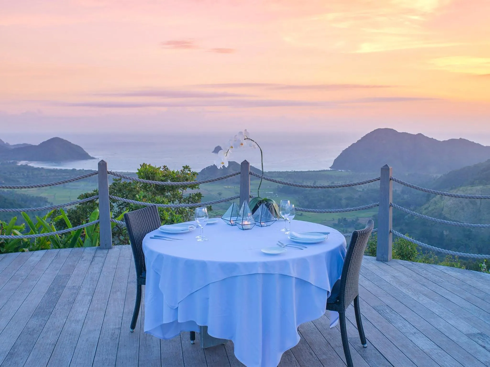 Dining area in Selong Selo Resort and Villas