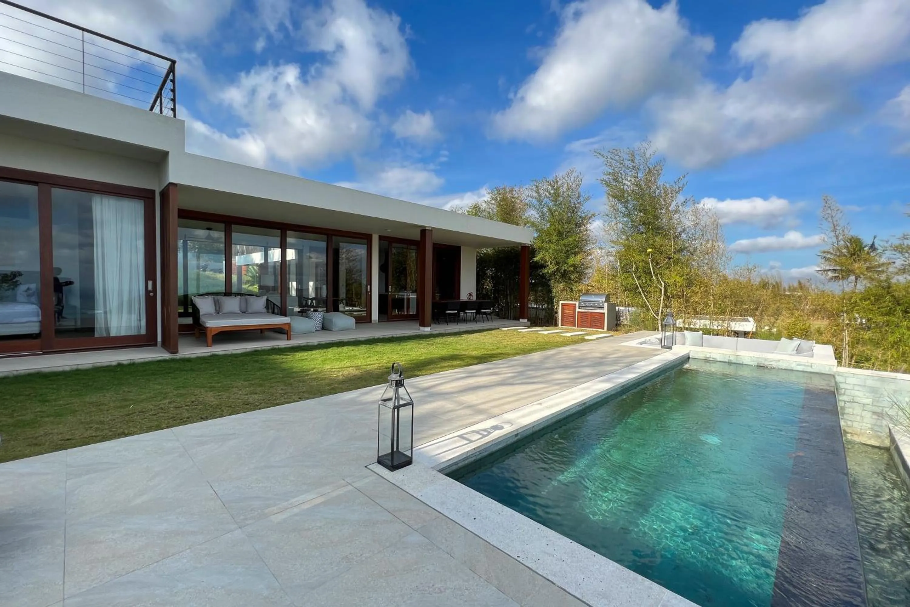 Swimming pool in Selong Selo Resort and Villas
