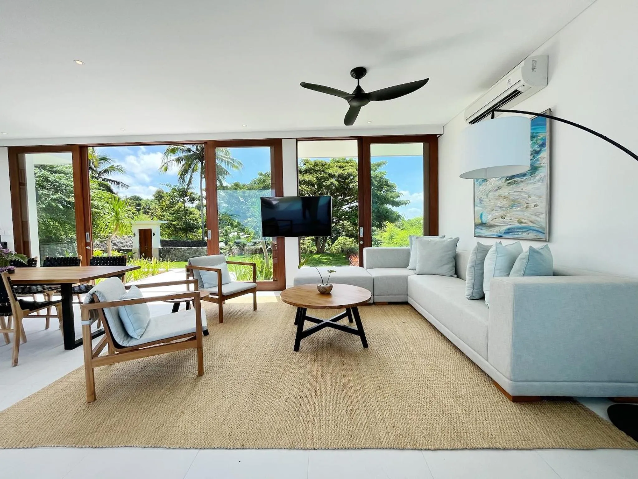 Living room in Selong Selo Resort and Villas