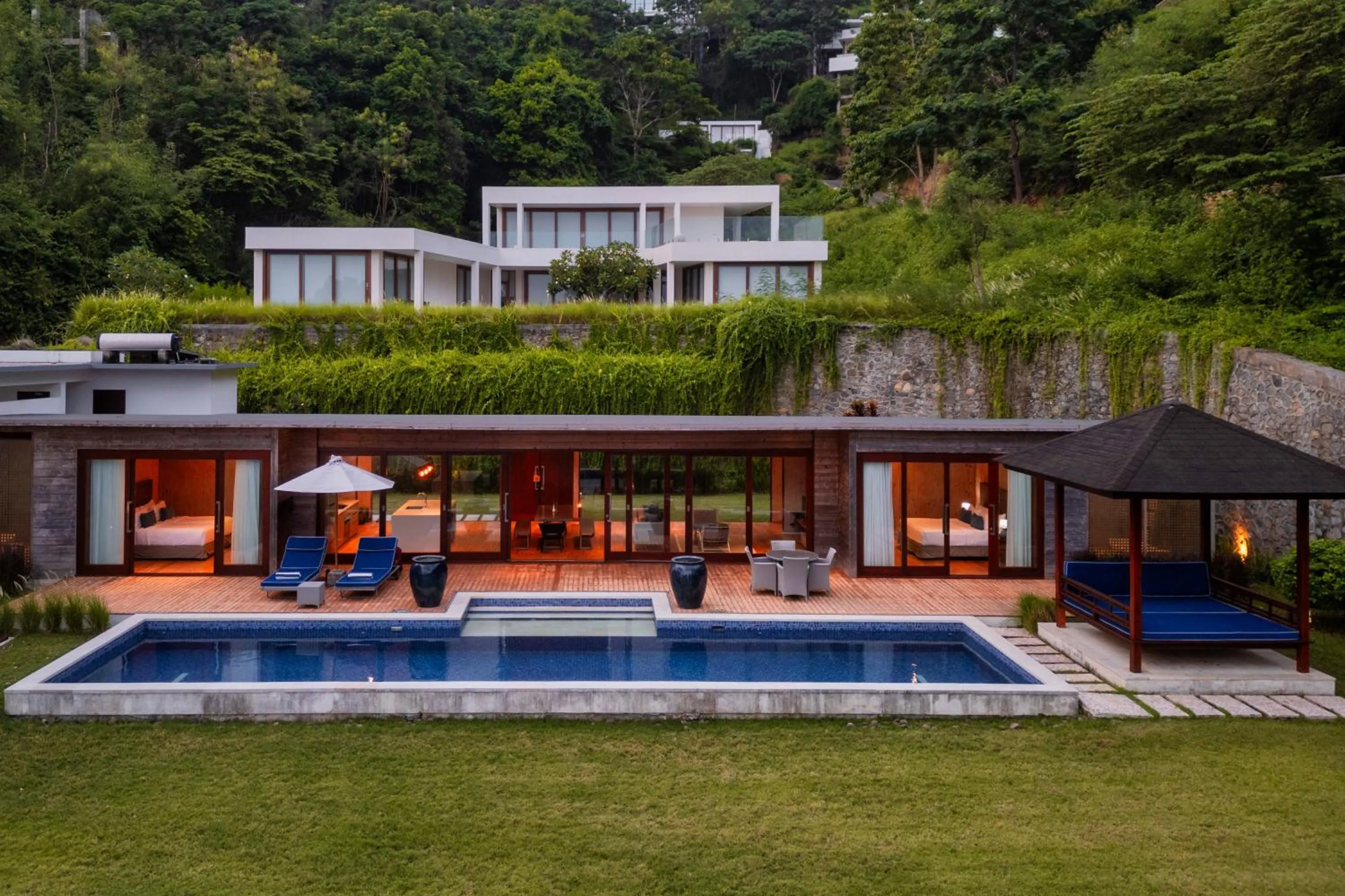 Swimming pool in Selong Selo Resort and Villas
