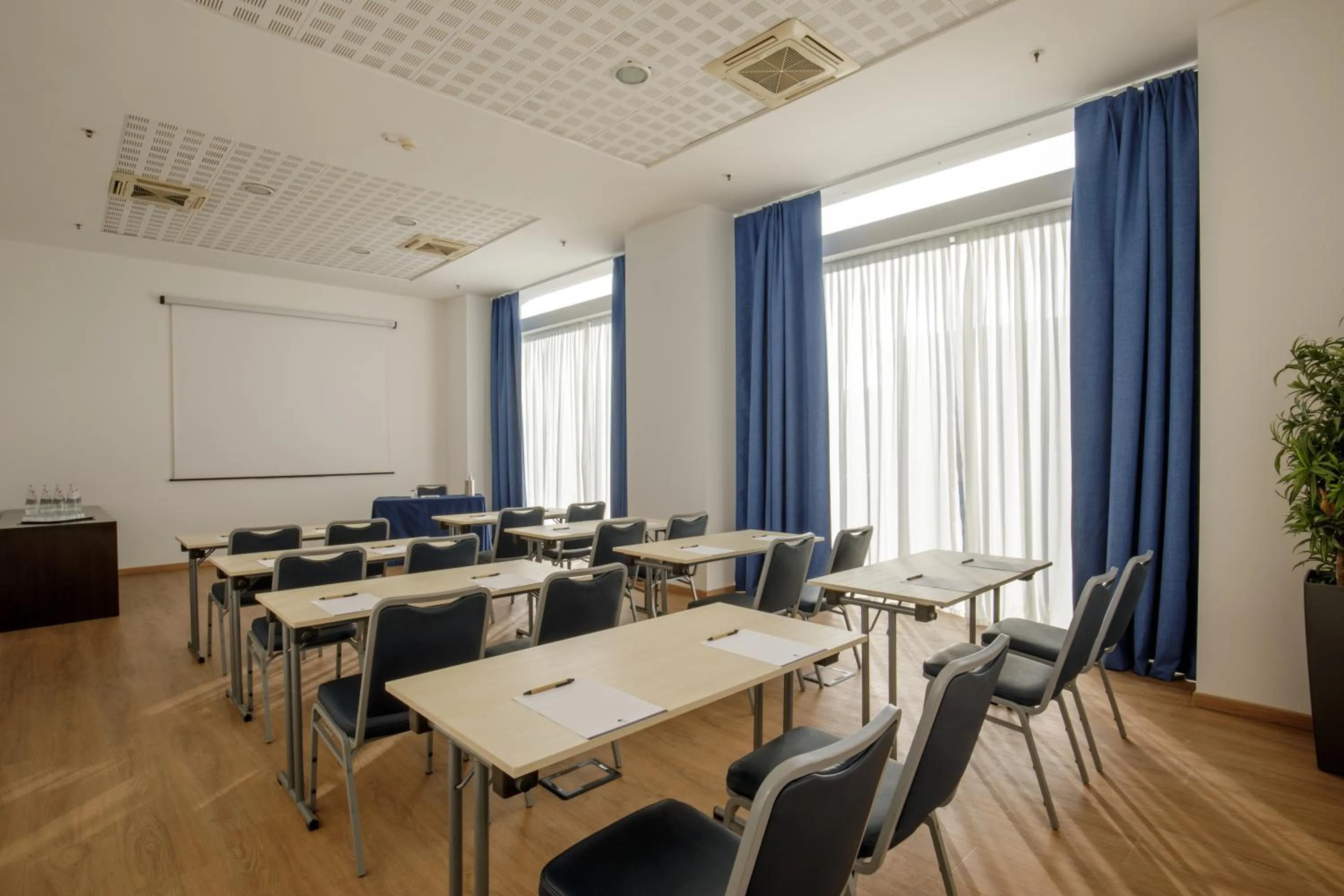 Meeting/conference room in DoubleTree By Hilton Milan