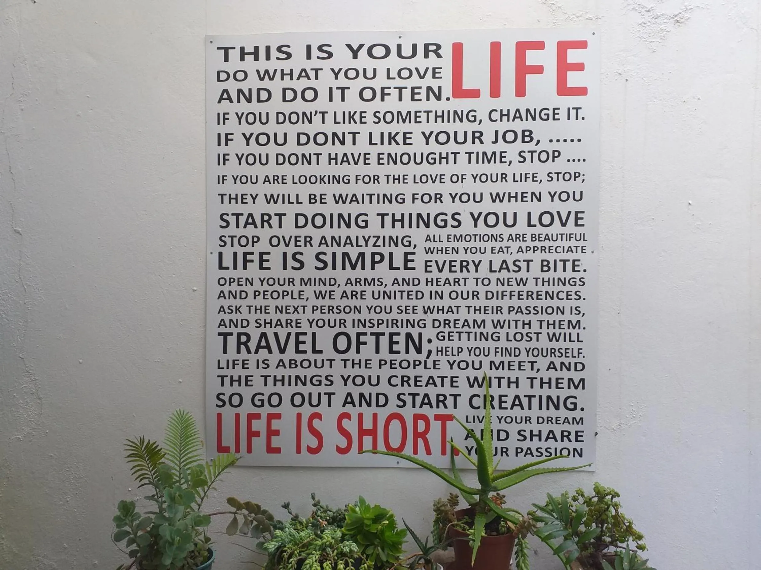 Property logo or sign in Sugar Hill Manor