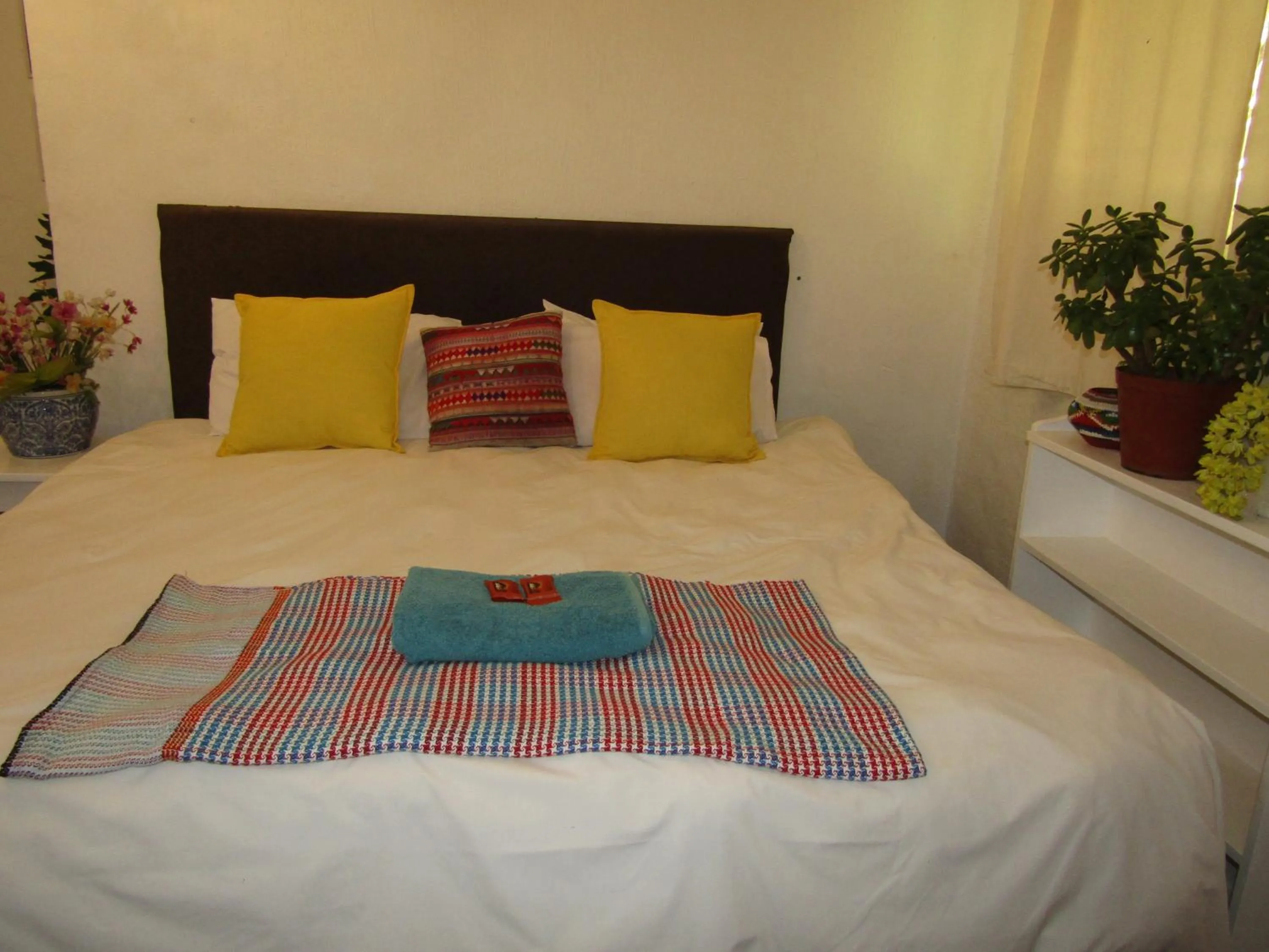 Bed in Sugar Hill Manor