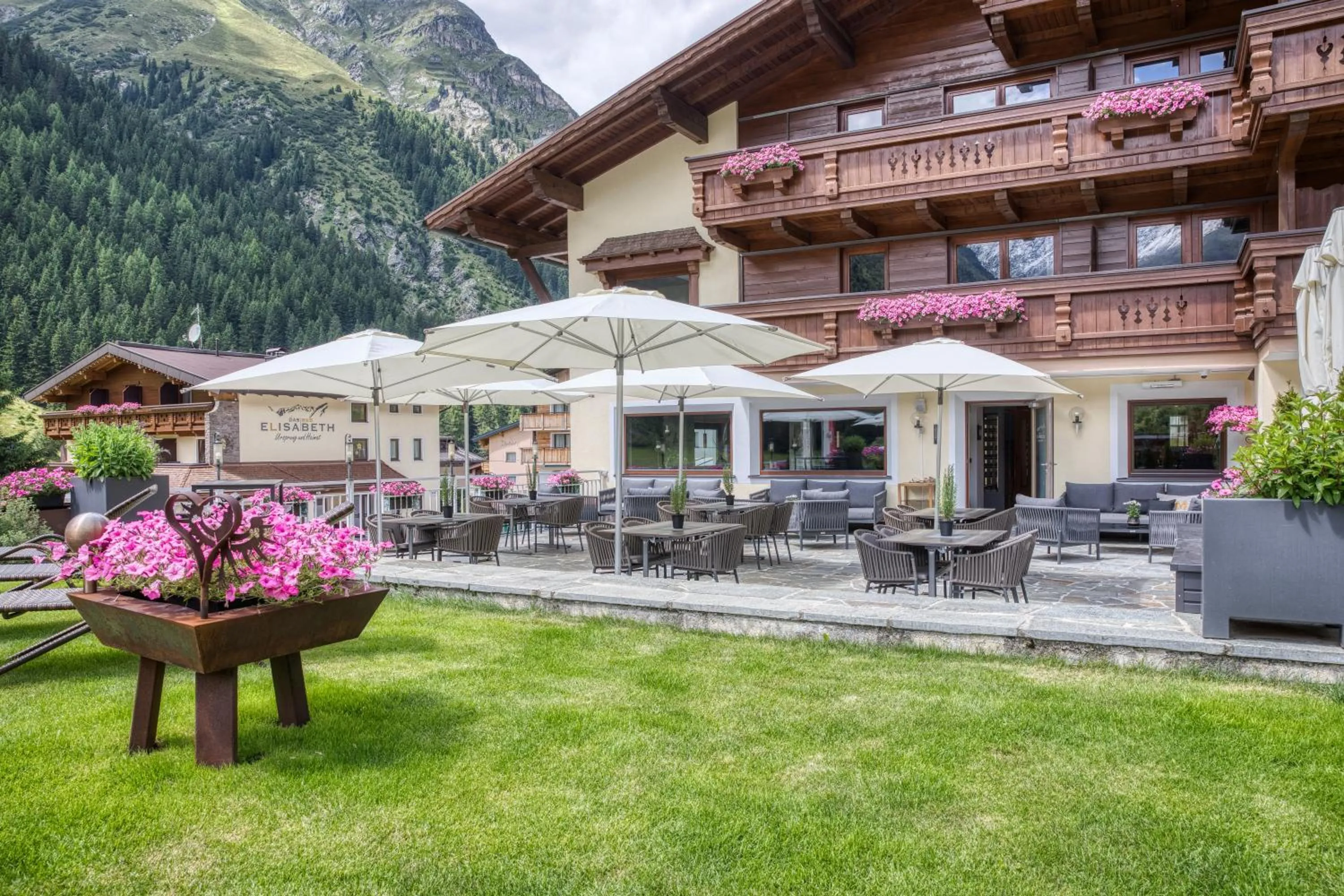 Balcony/Terrace in GenussHotel Sonnblick