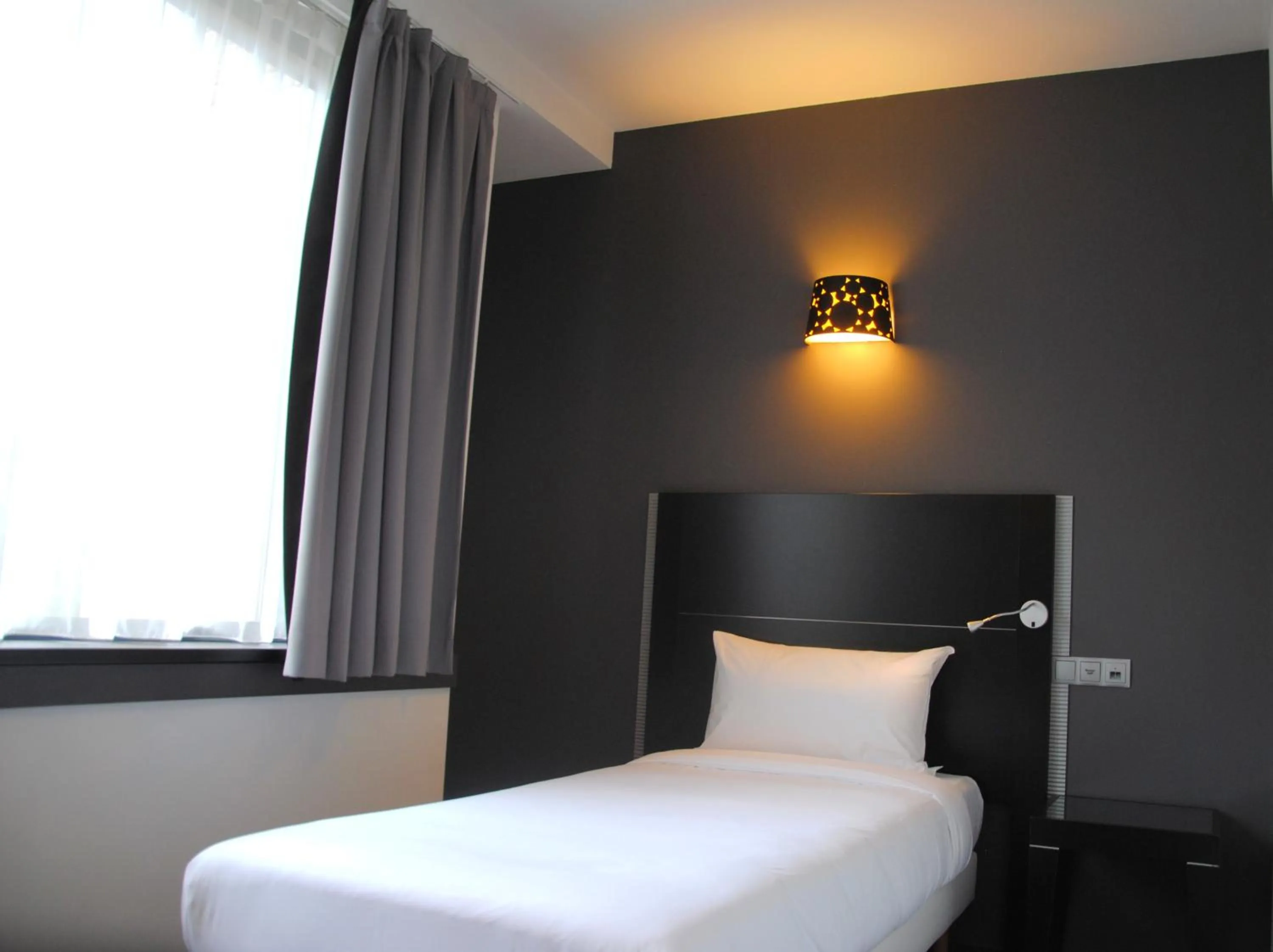 B&B HOTEL Brussels East Woluwe