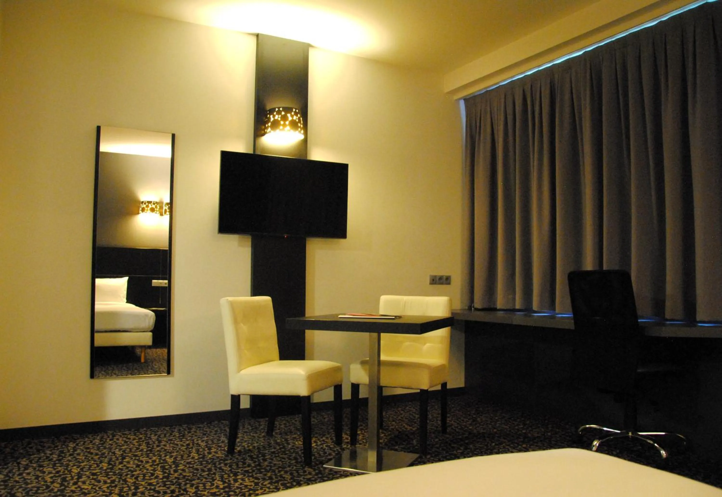 B&B HOTEL Brussels East Woluwe