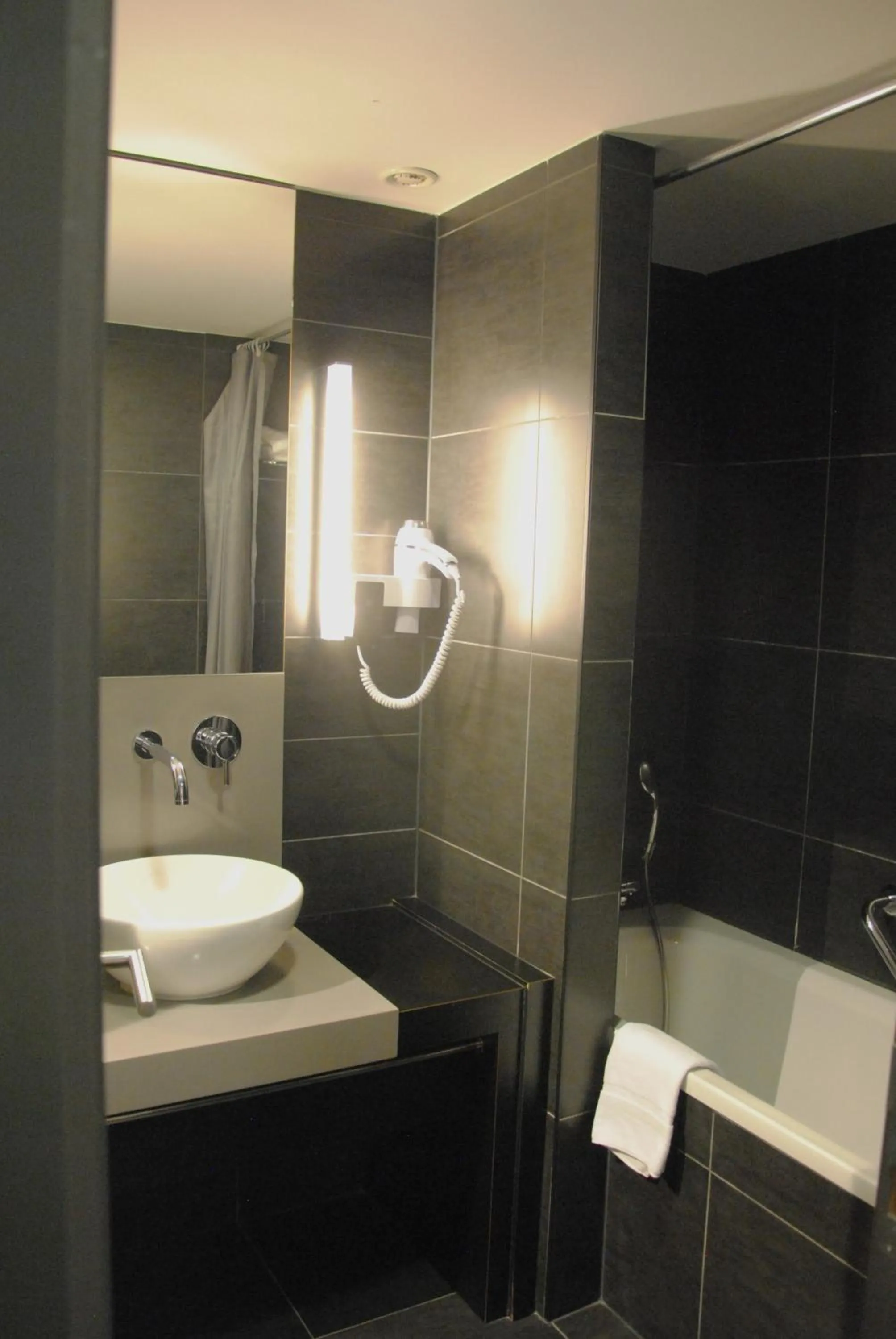 B&B HOTEL Brussels East Woluwe