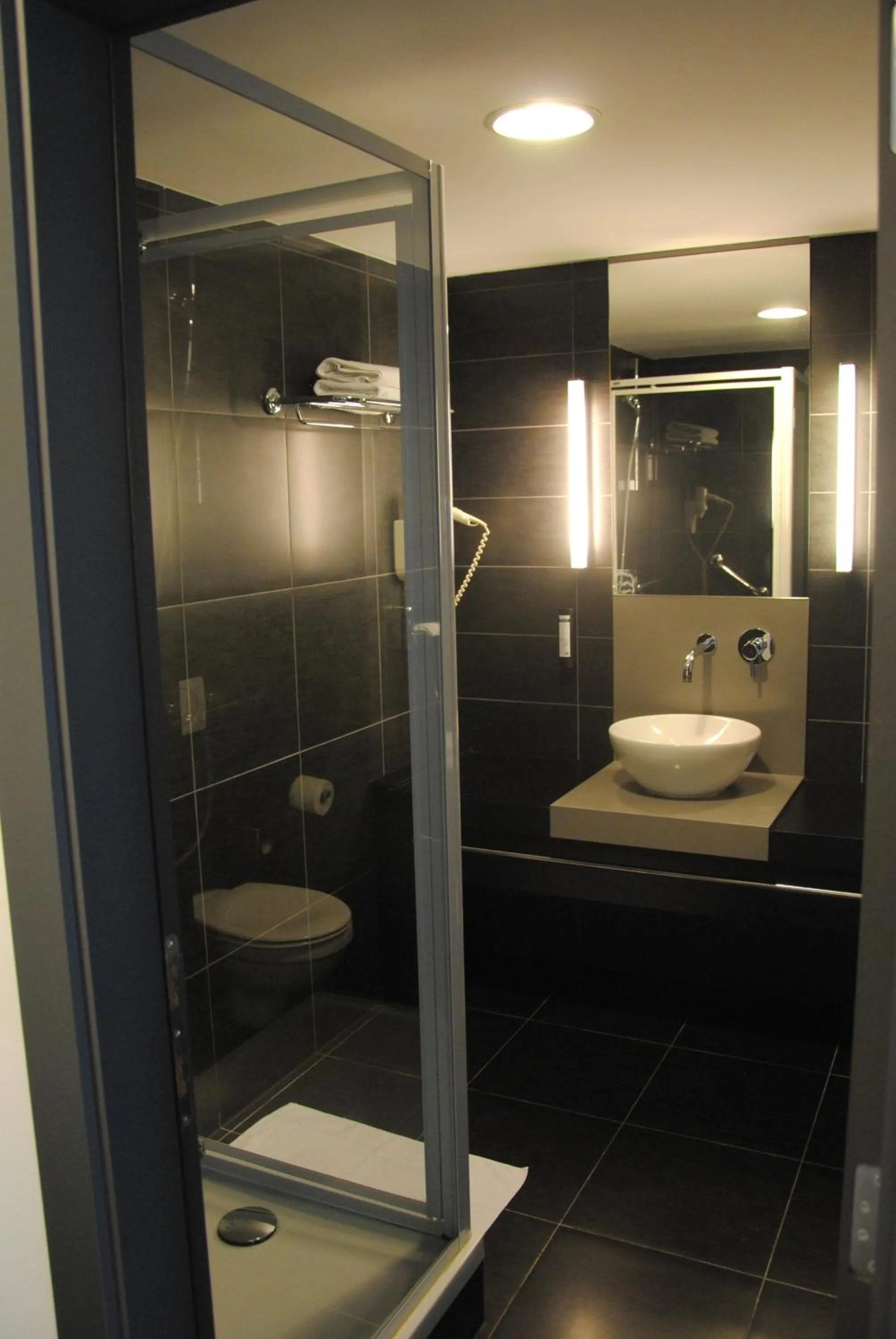 B&B HOTEL Brussels East Woluwe