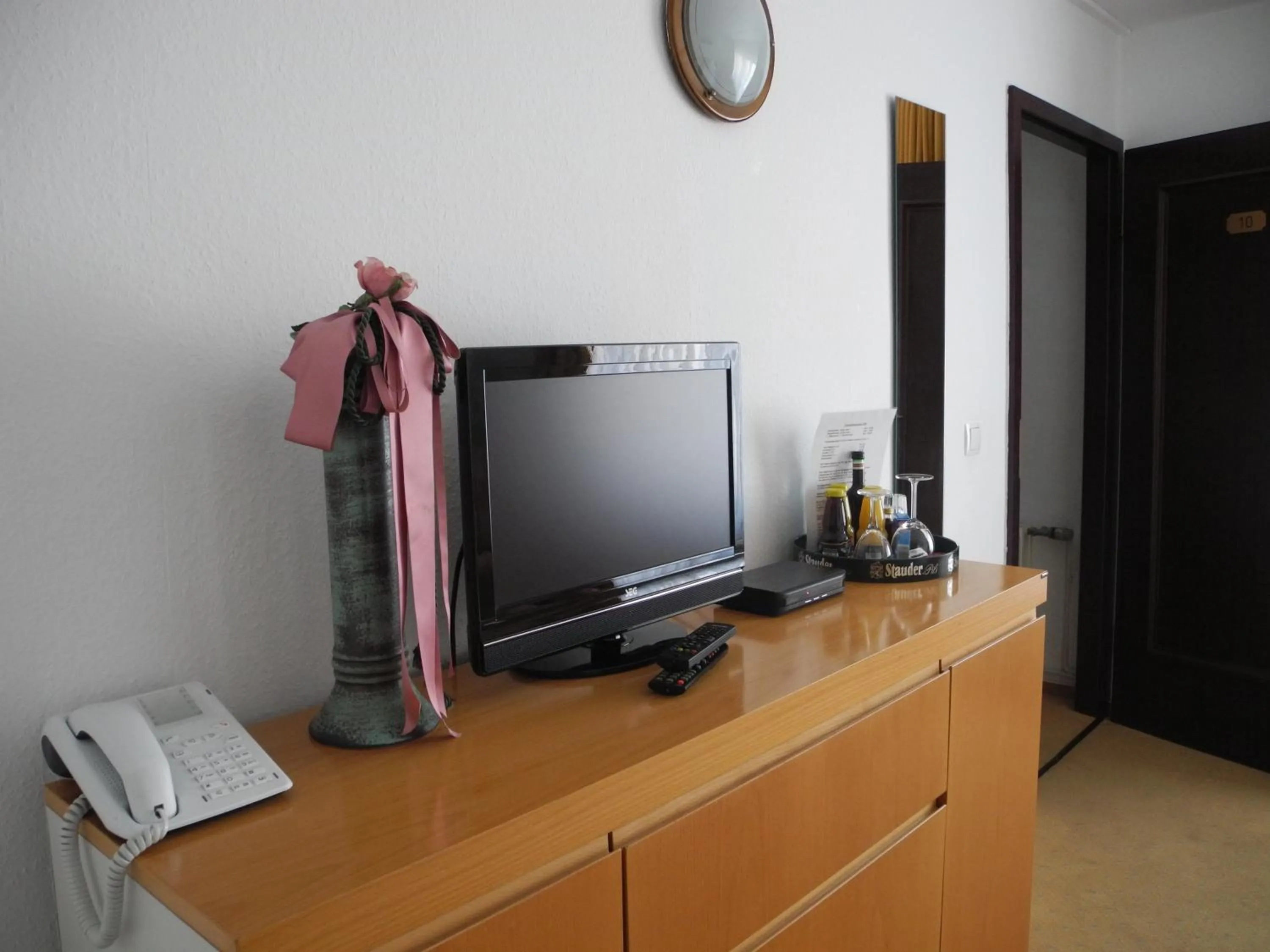 TV and multimedia in Paciello Restaurant Hotel