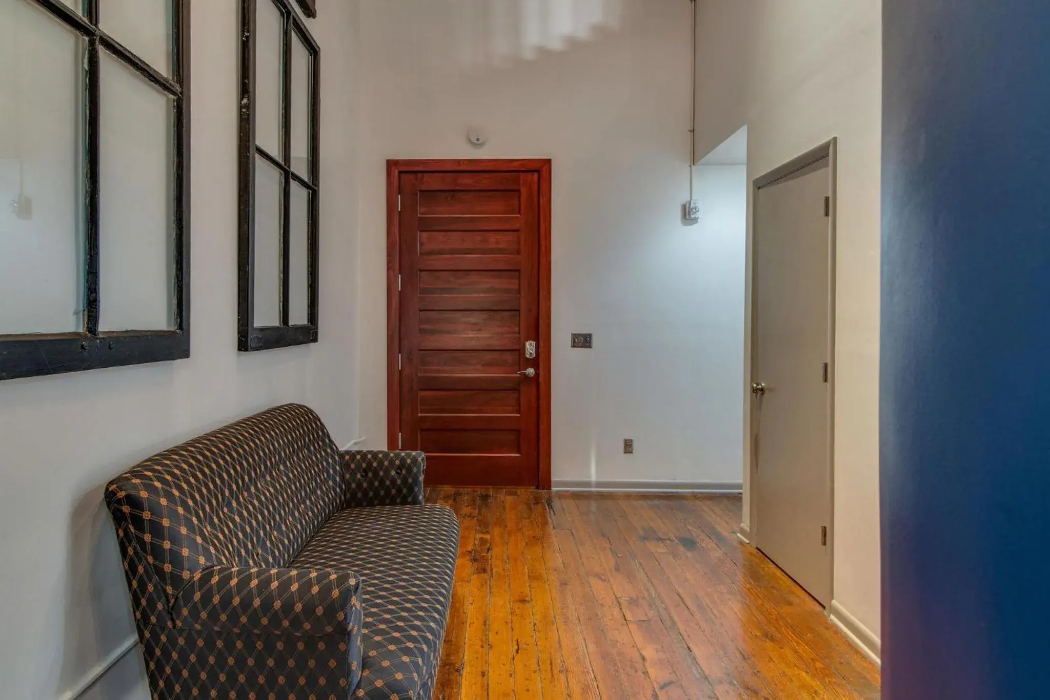 Downtown 2 Bedroom Loft w/Kitchen, Living Room, & Pool Table - Unit 8 in Nashville Riverfront Lofts Downtown 2 Bedroom Loft w/Kitchen, Living Room, & Pool Table - Unit 8 in Nashville Riverfront Lofts