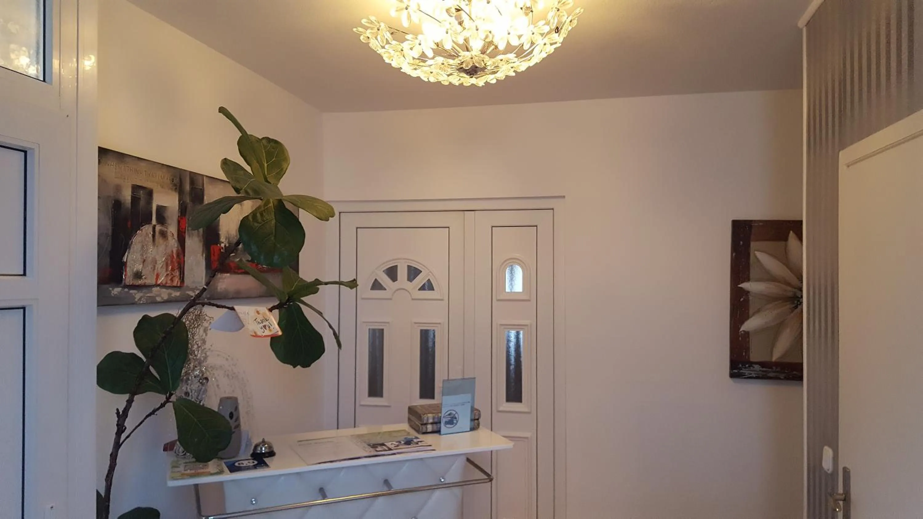 Lobby or reception in Villa Vanilla with Heated Pool