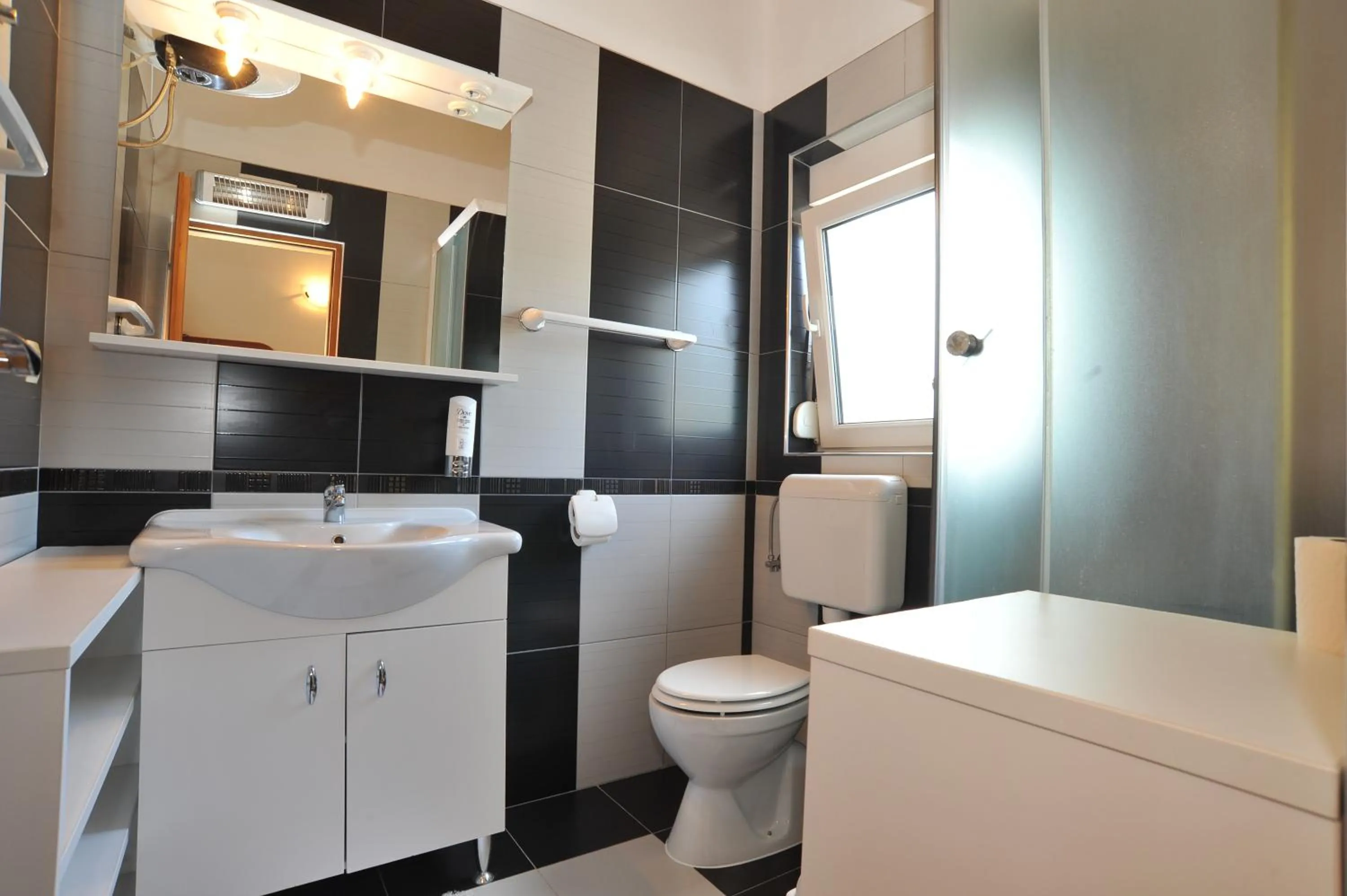 Bathroom in Villa Vanilla with Heated Pool