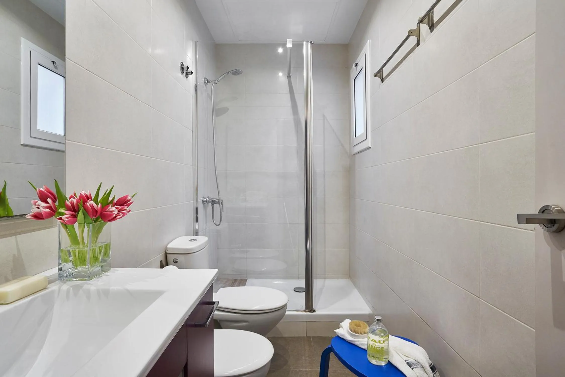 Bathroom in Lugaris Rambla Apartments
