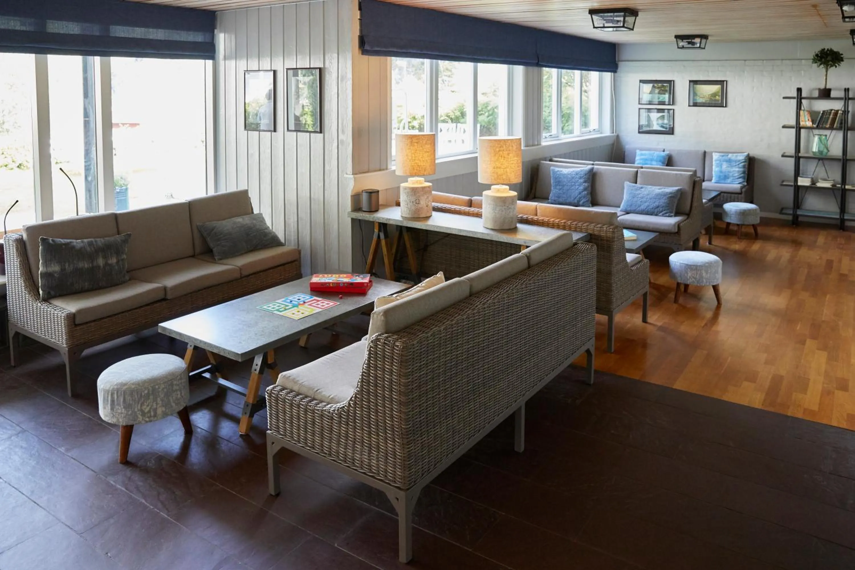 Communal lounge/ TV room in Heimly Pensjonat