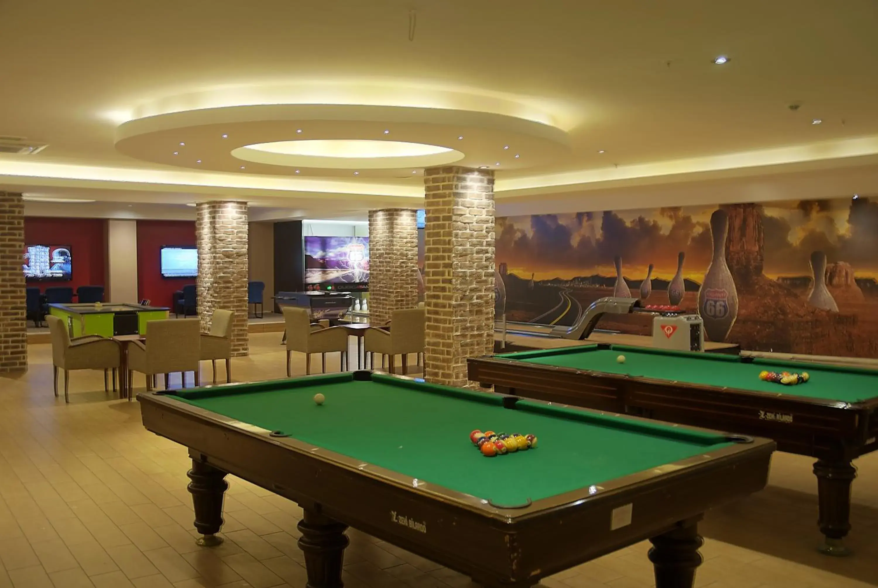 Billiard, Billiards in Galeri Resort Hotel