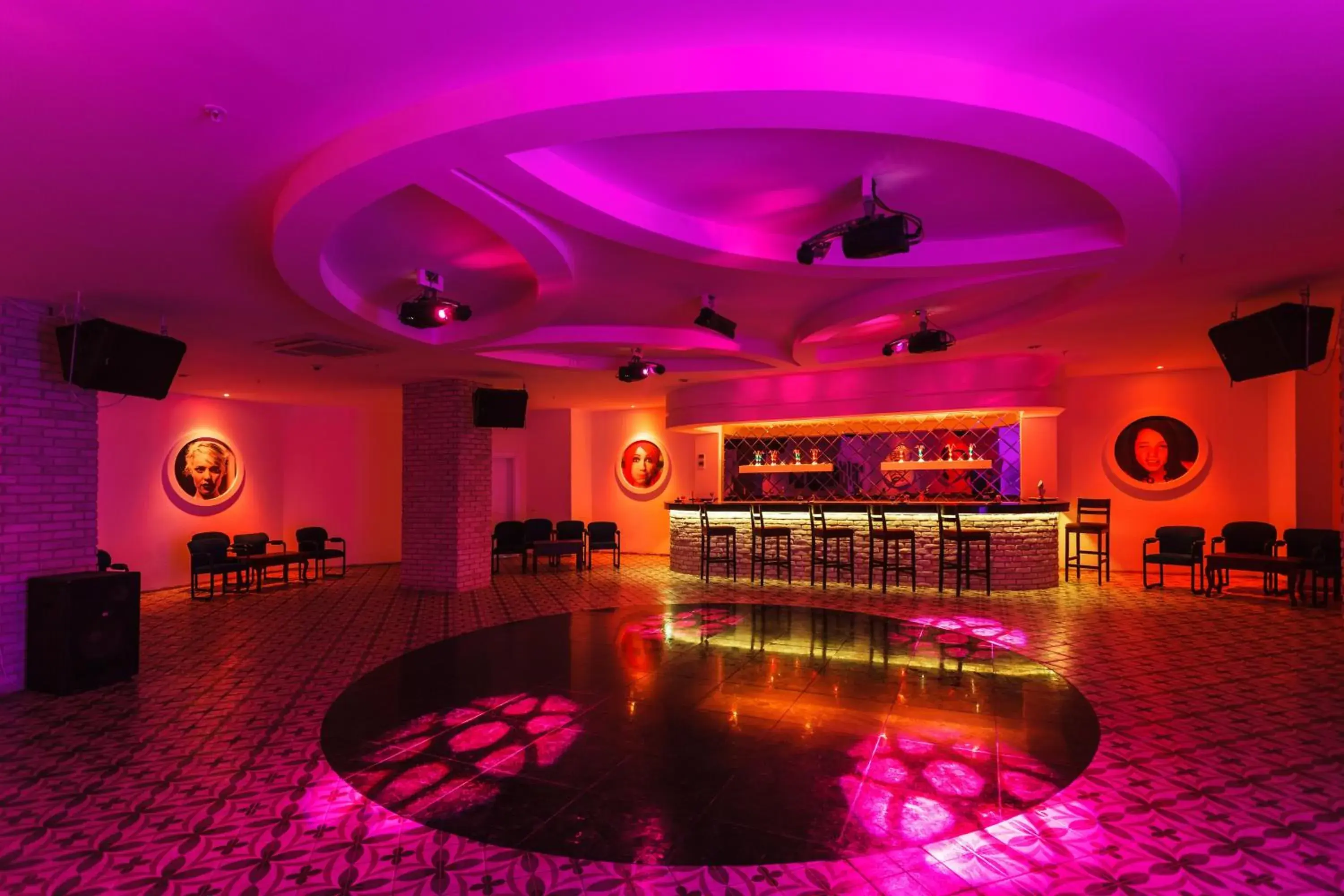 Lounge or bar in Galeri Resort Hotel