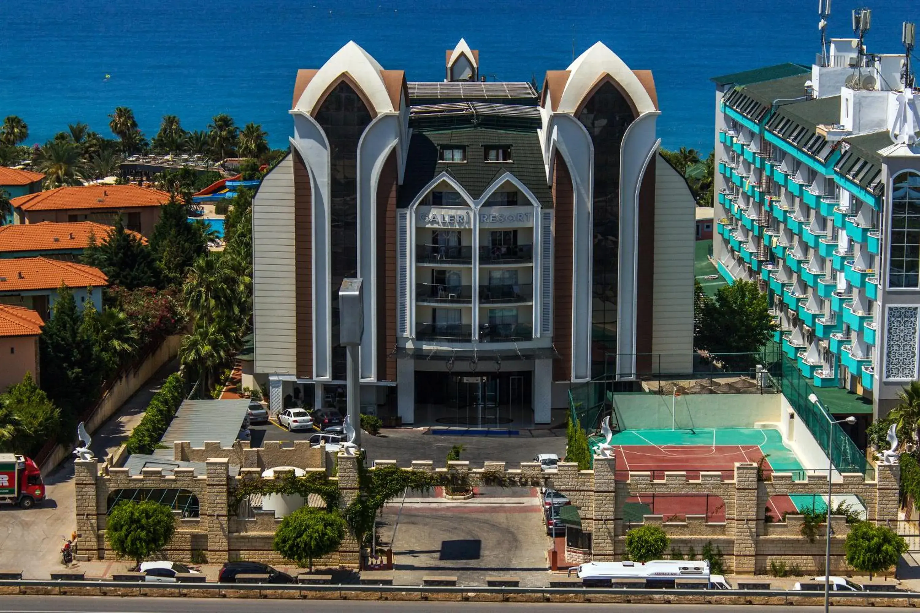 Facade/entrance, Property Building in Galeri Resort Hotel