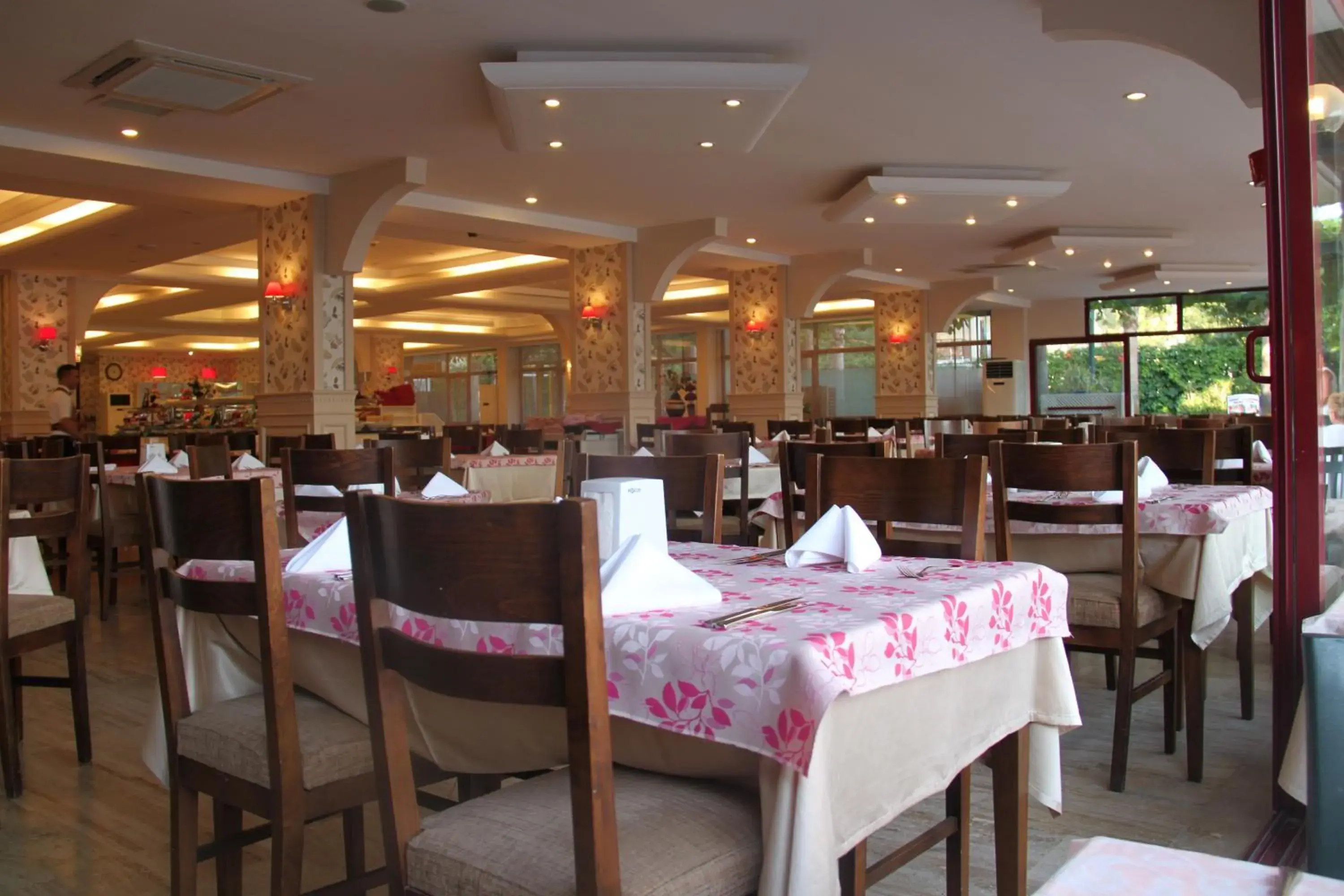 Restaurant/Places to Eat in Galeri Resort Hotel