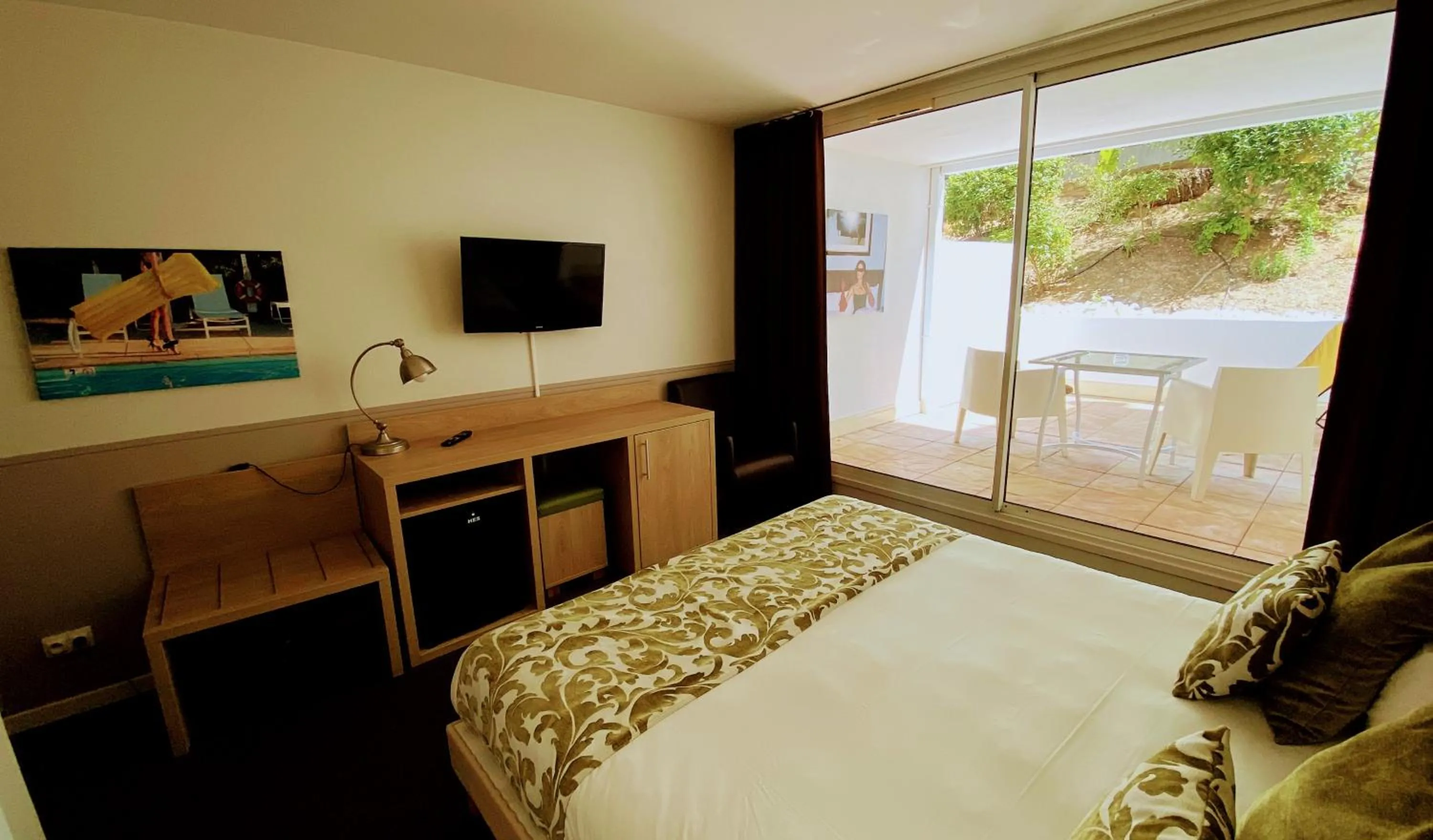 Bedroom, Bed in Royal Cottage Pamela Hotel Cassis