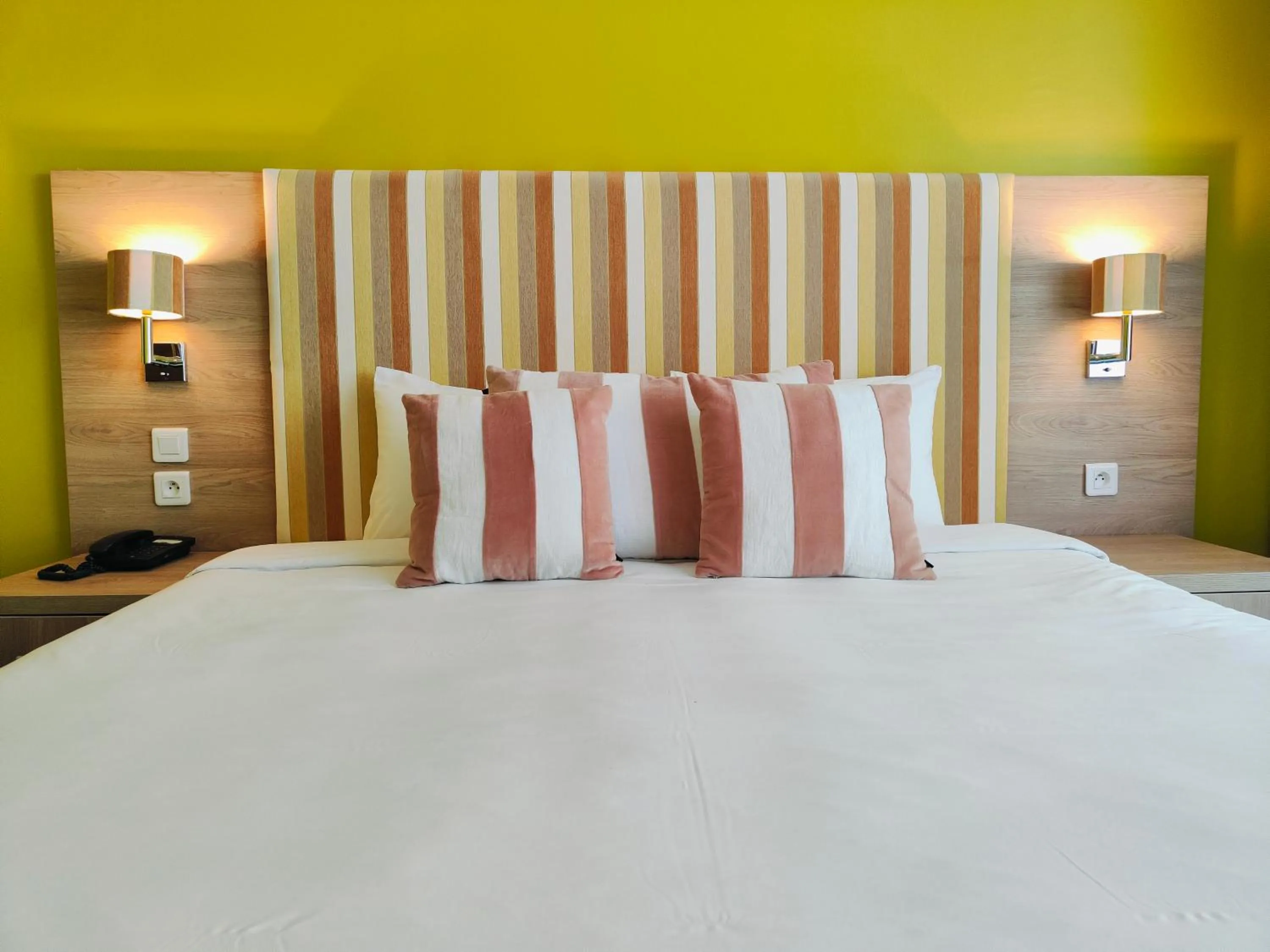 Bed in Royal Cottage Pamela Hotel Cassis