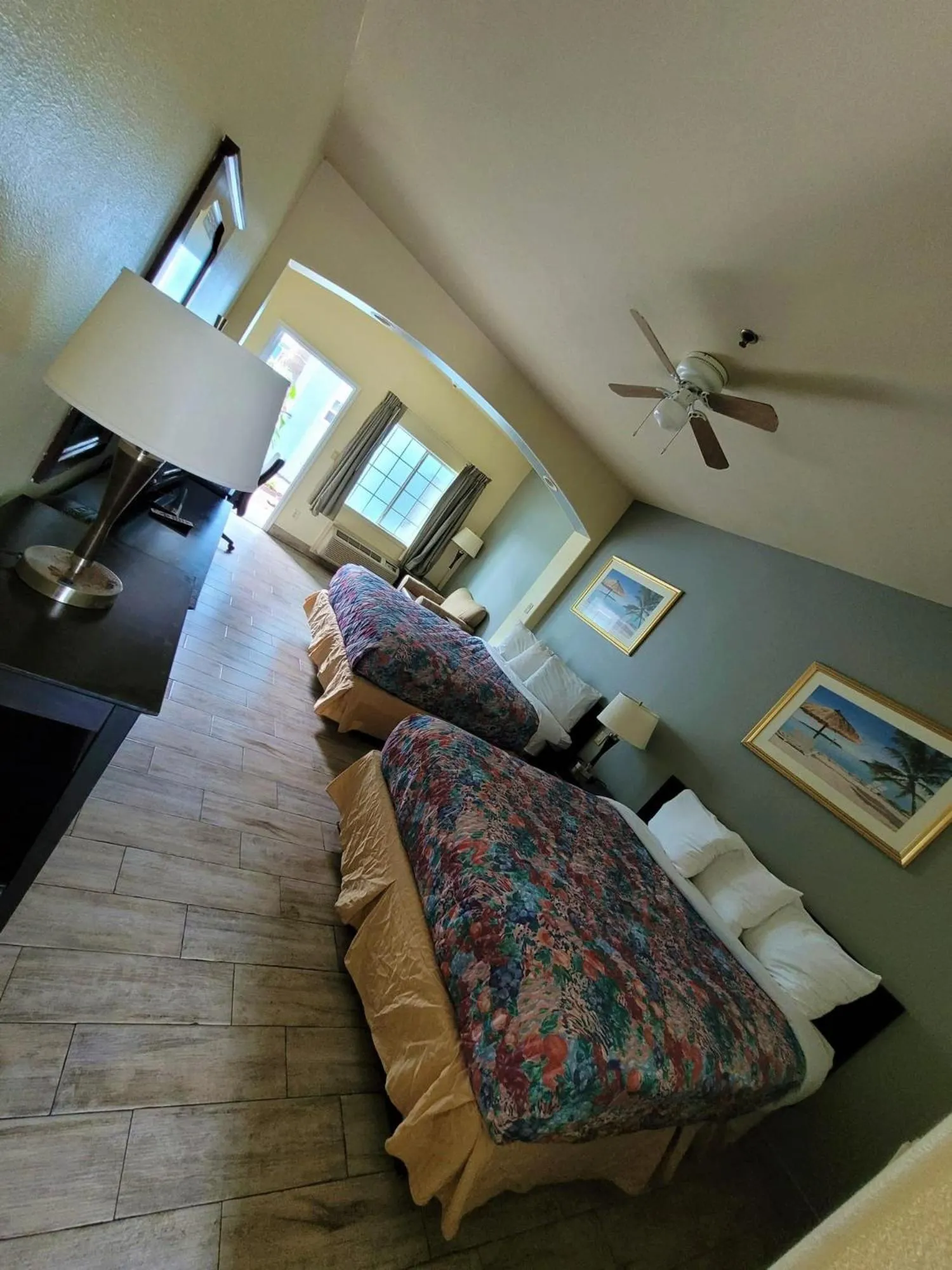 Bed in Casa Bella Hotel and Suites