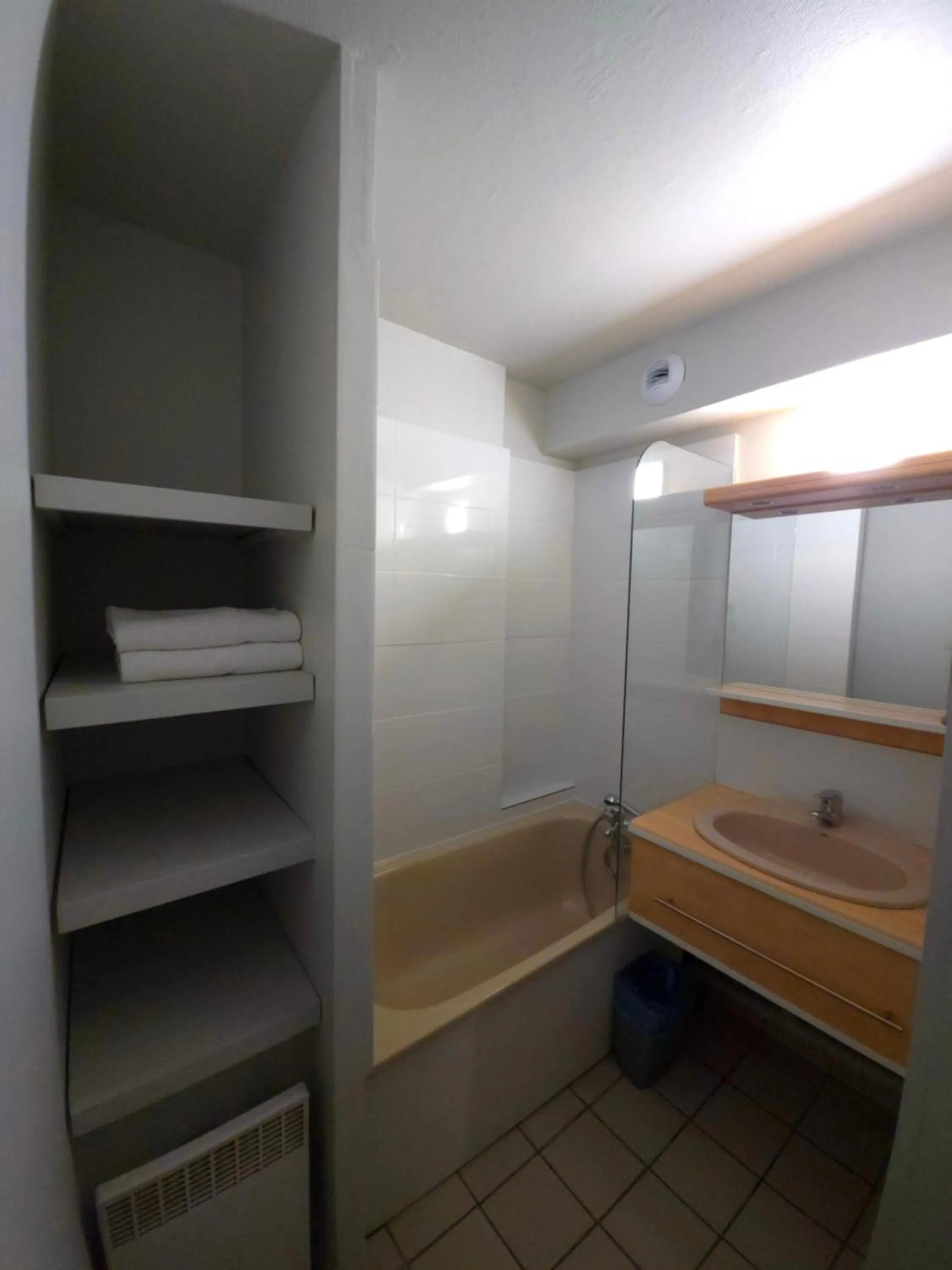 Bathroom in Geneva Residence