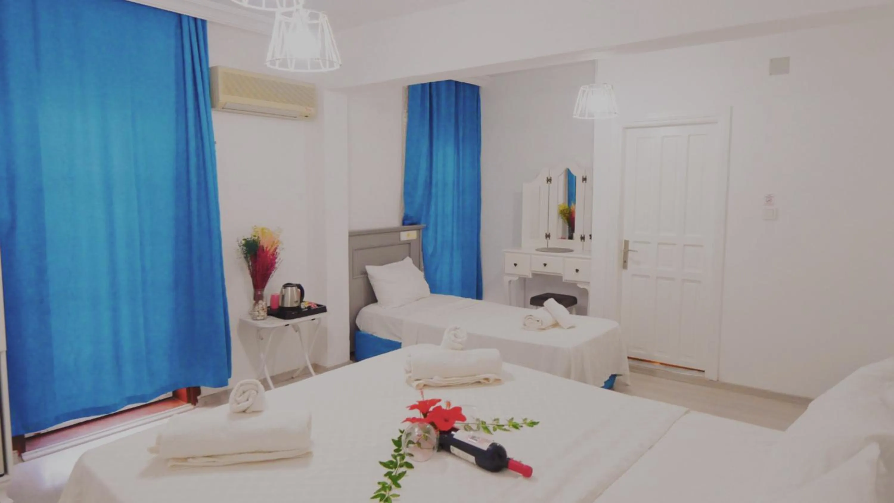 Papermoon Hotel & Apartments