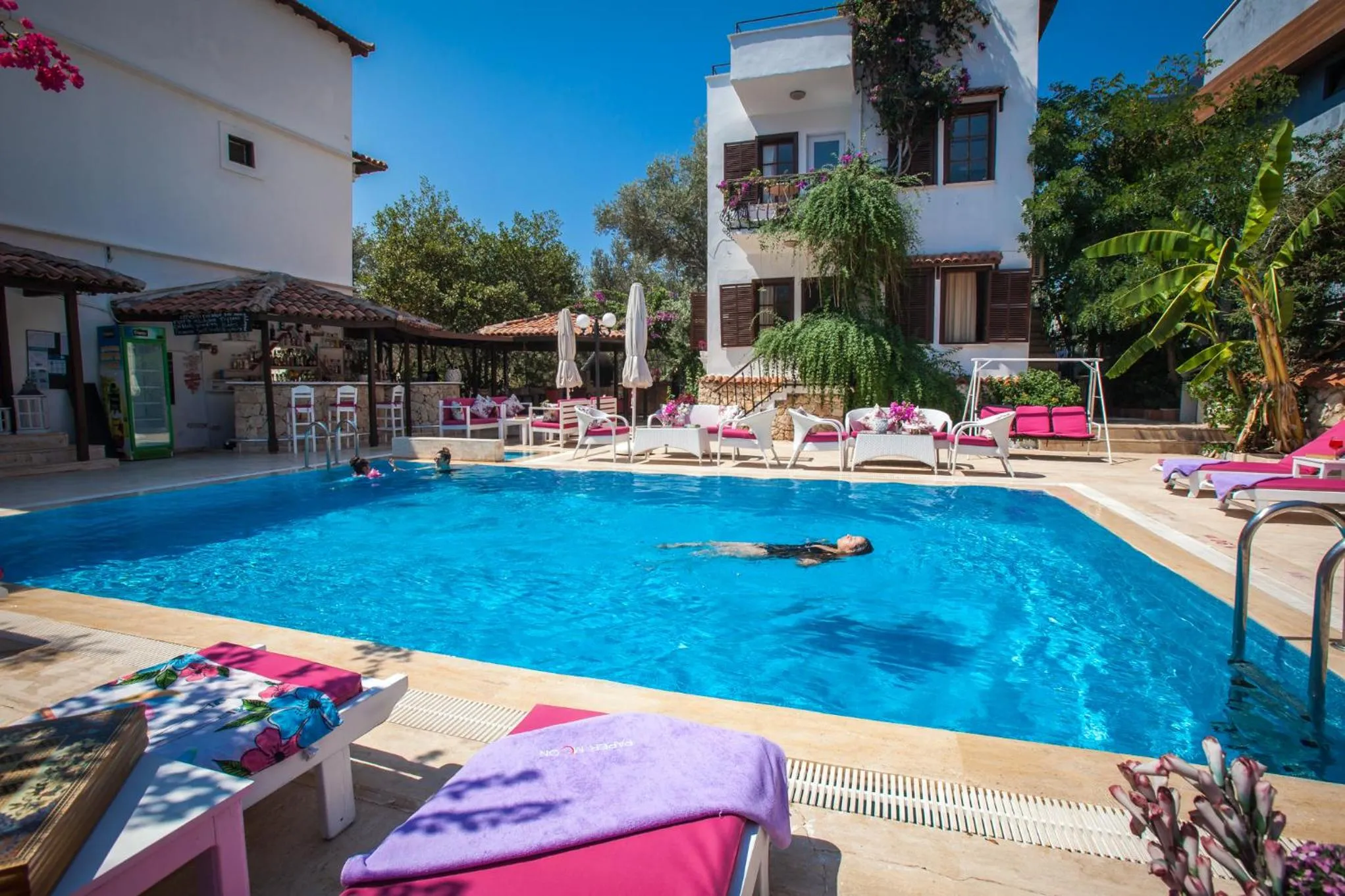 Papermoon Hotel & Apartments