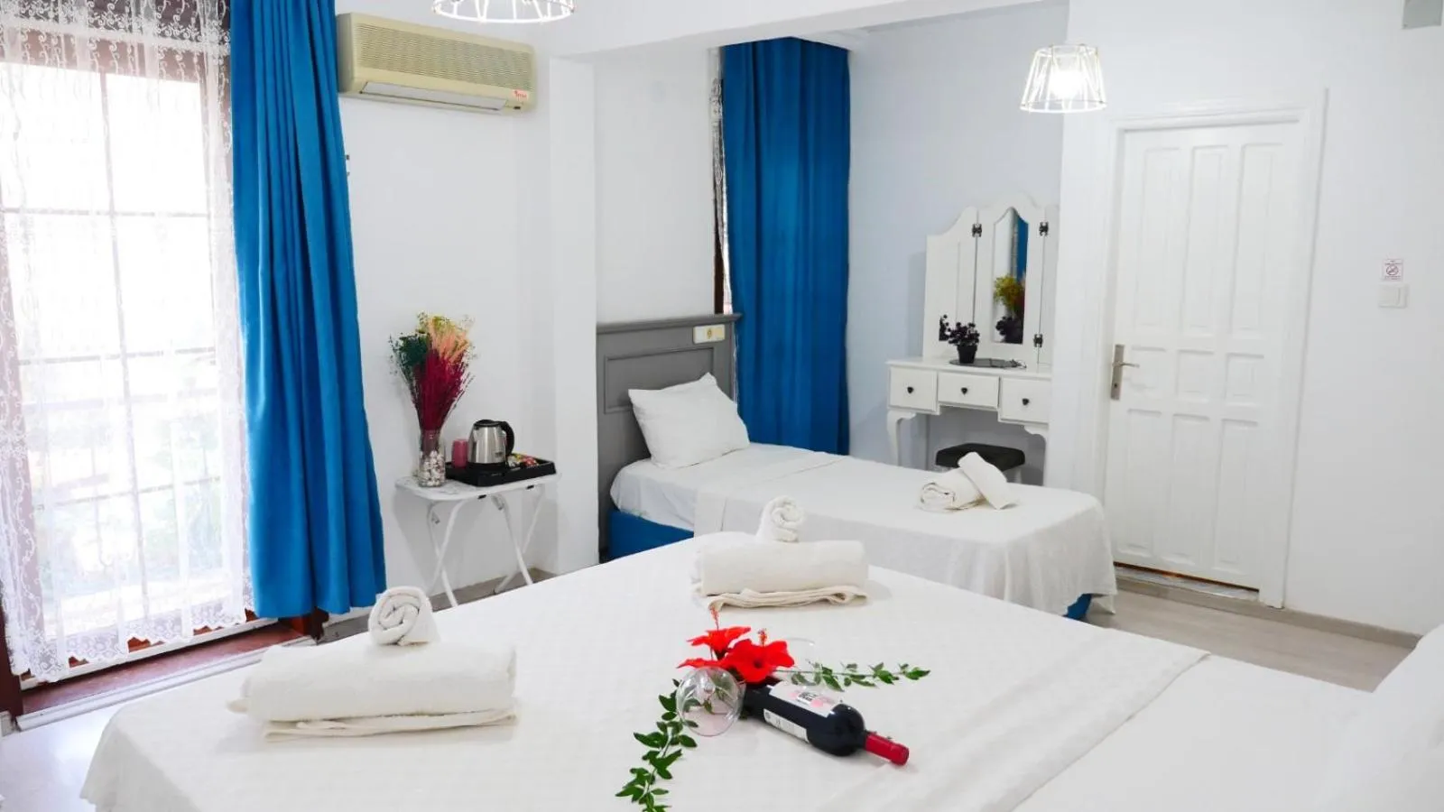 Papermoon Hotel & Apartments