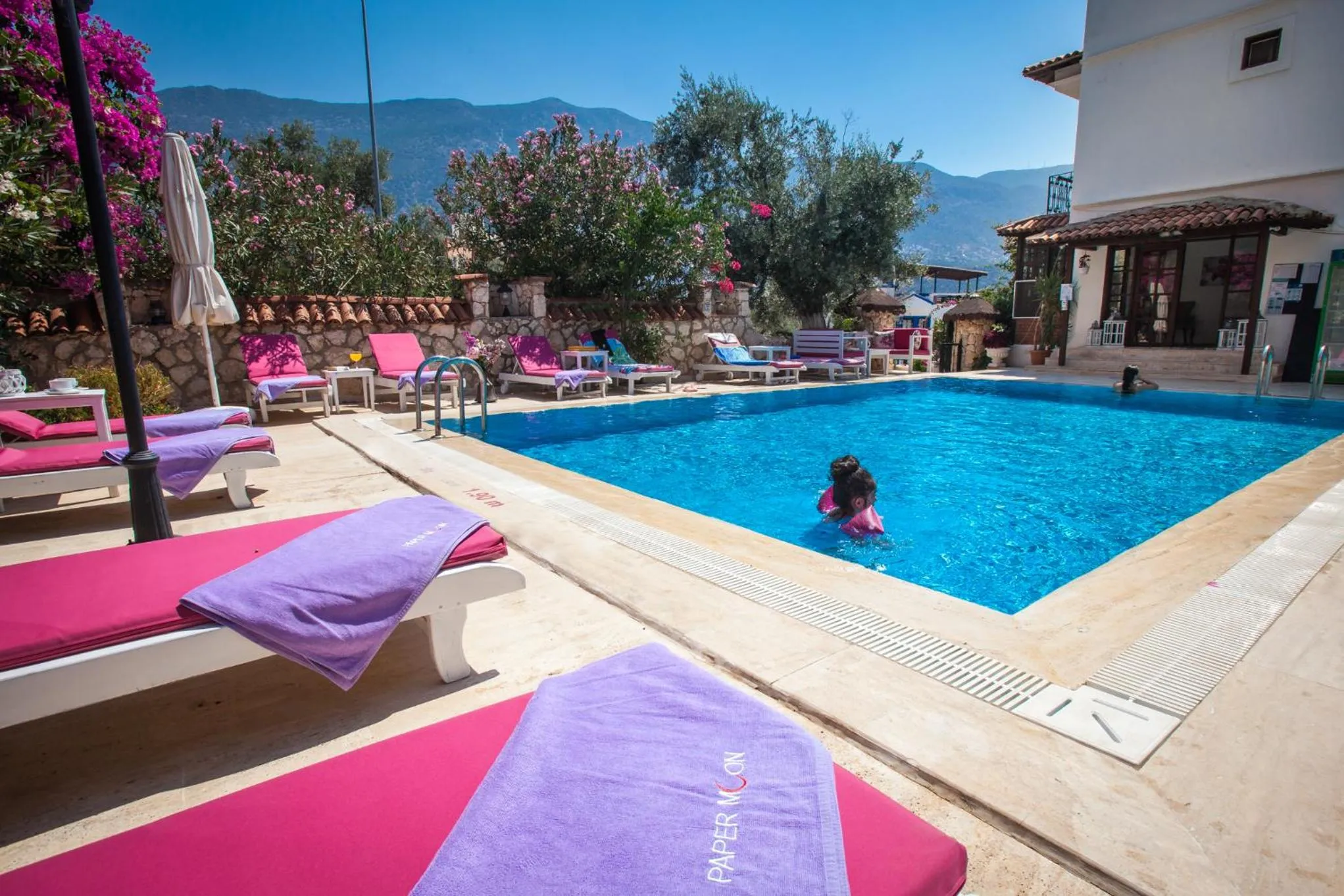 Papermoon Hotel & Apartments