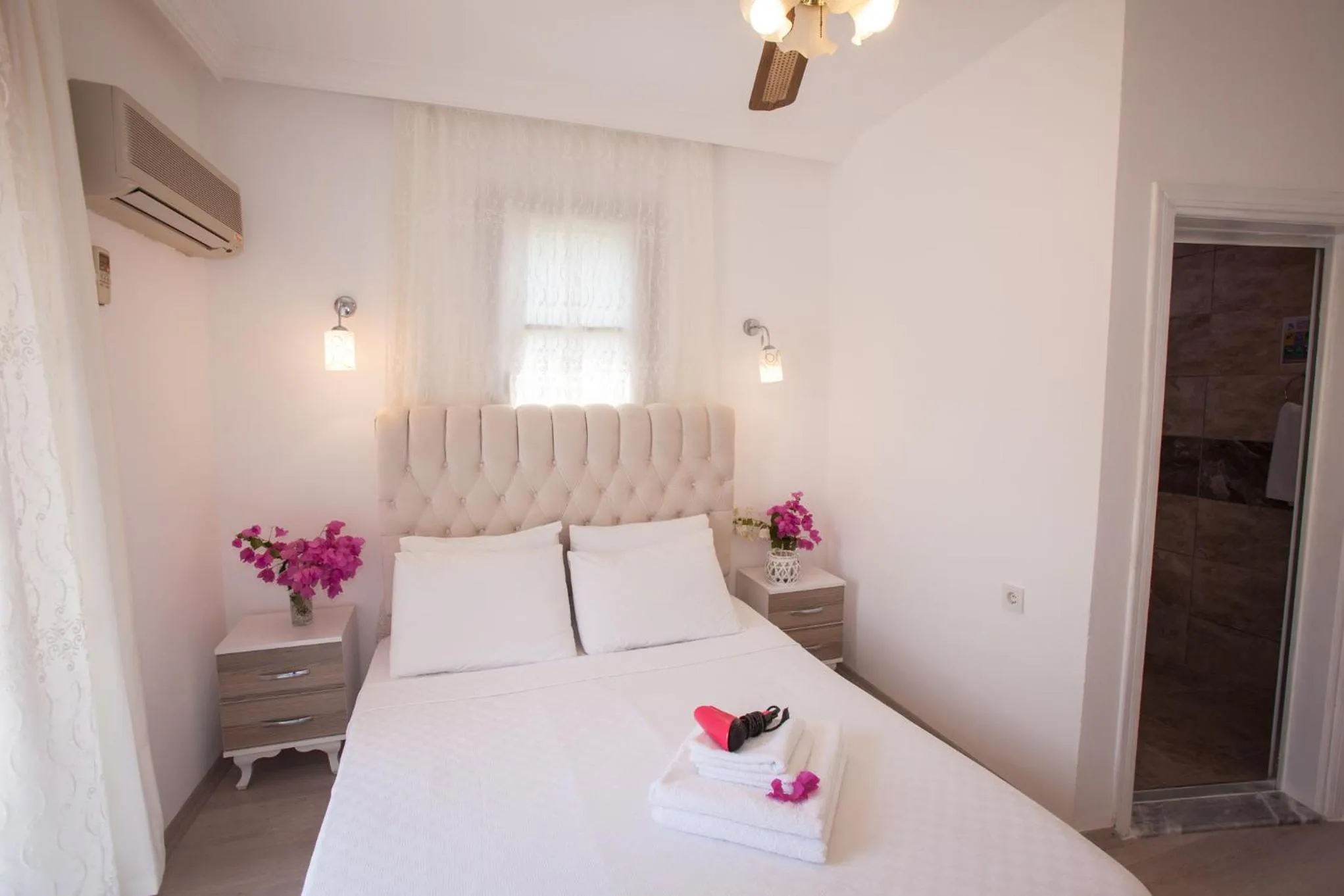 Papermoon Hotel & Apartments