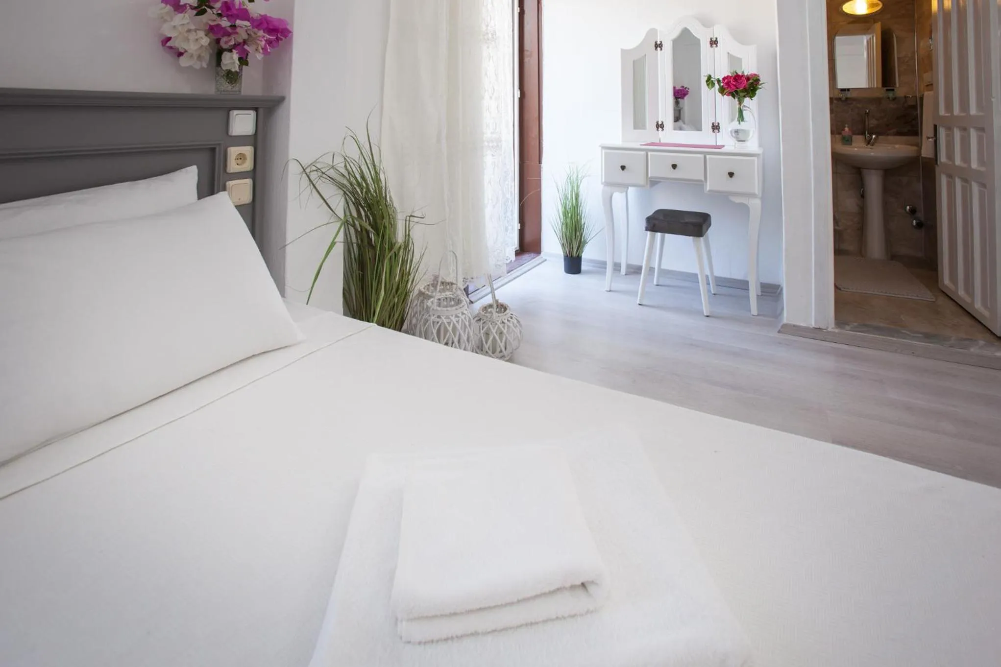 Papermoon Hotel & Apartments