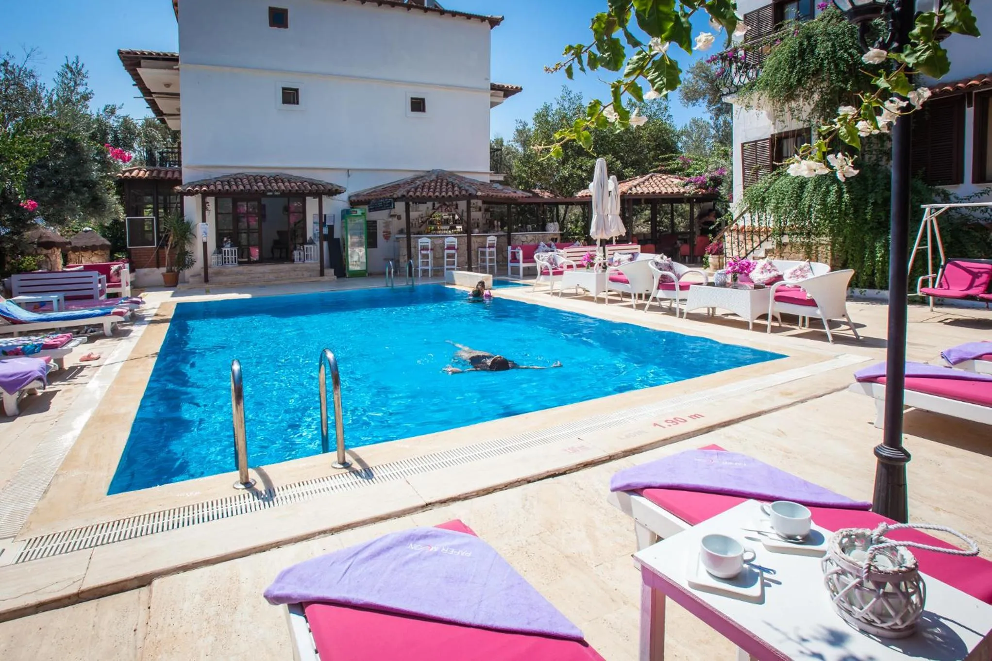 Papermoon Hotel & Apartments