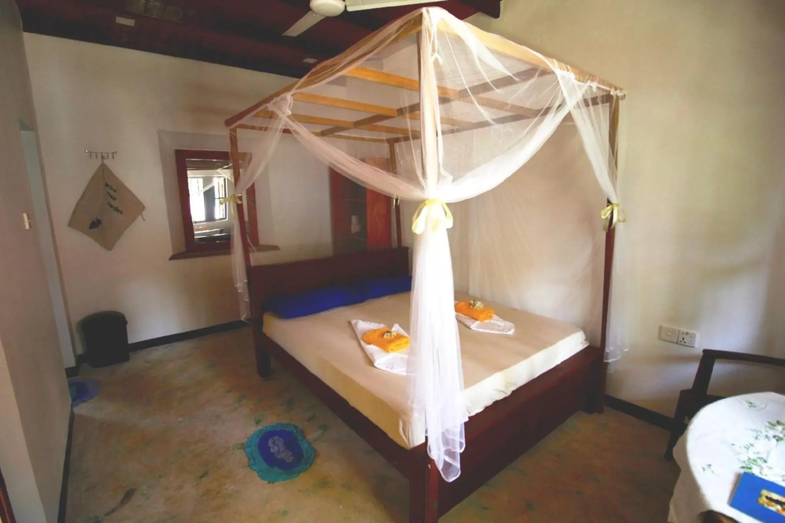 Double Room with Private Bathroom in Wine Tree Garden Guesthouse Double Room with Private Bathroom in Wine Tree Garden Guesthouse