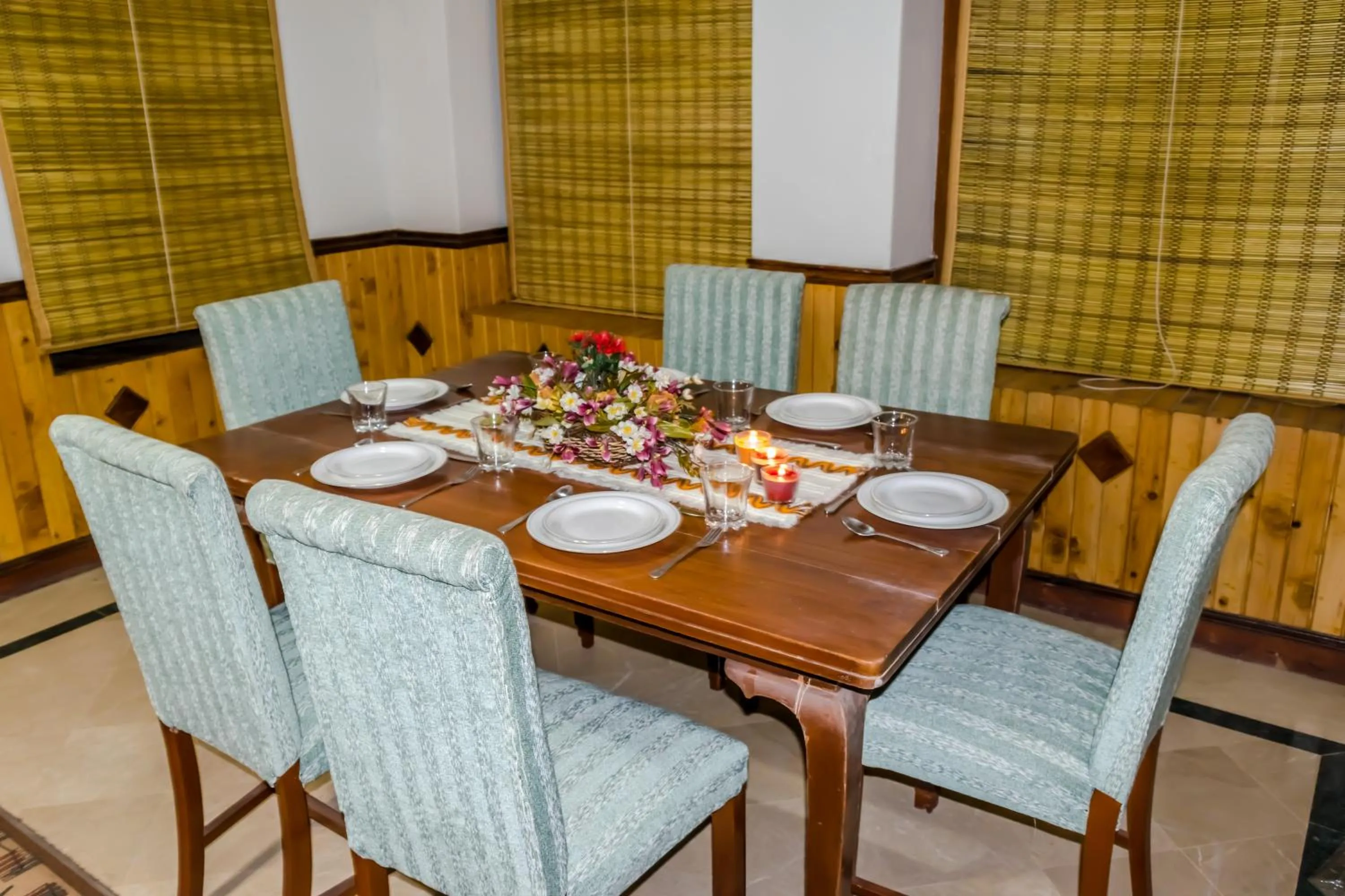 Pine Top Hotel Murree