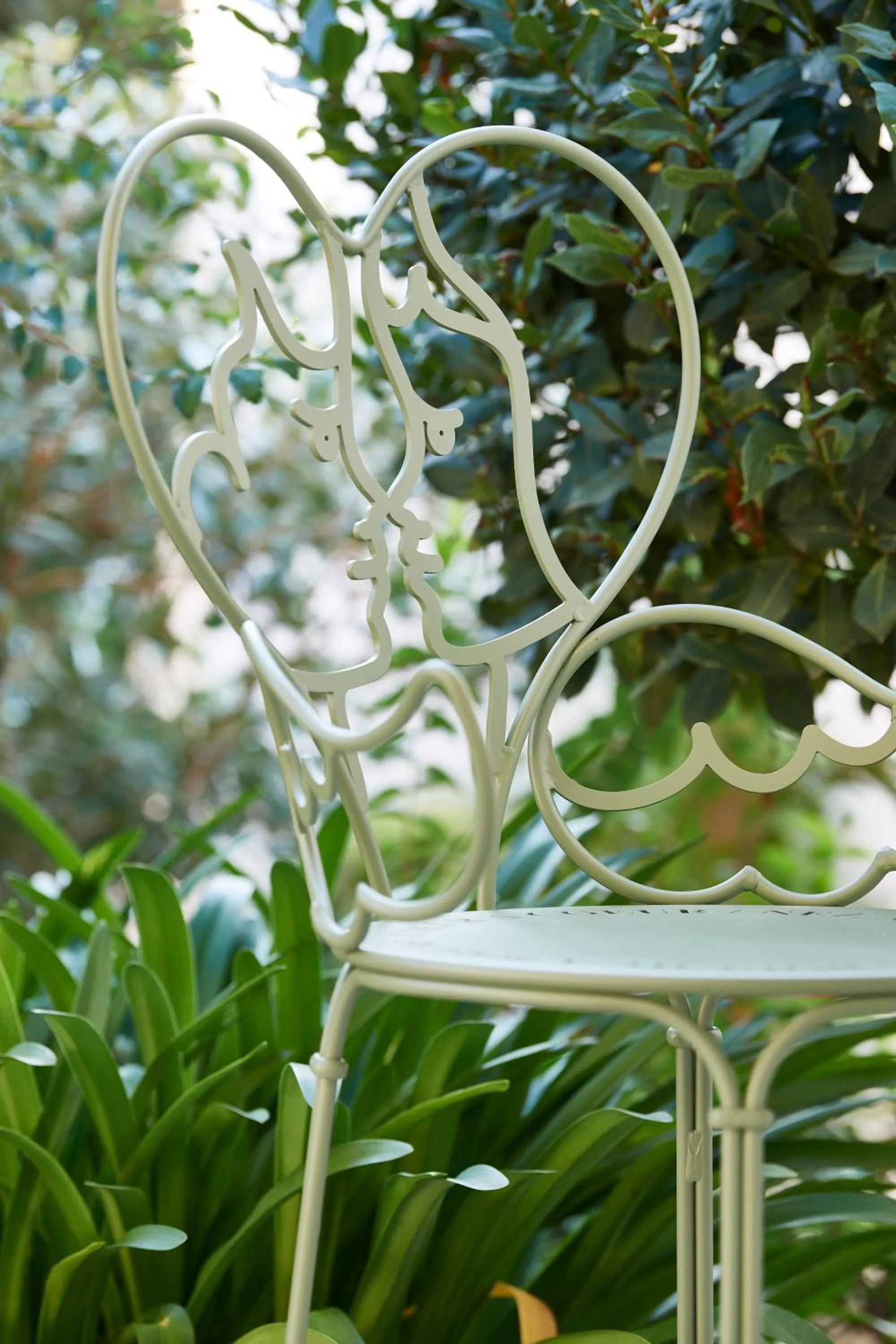 Patio in Best Western Premier Hotel des Vignes et des Anges