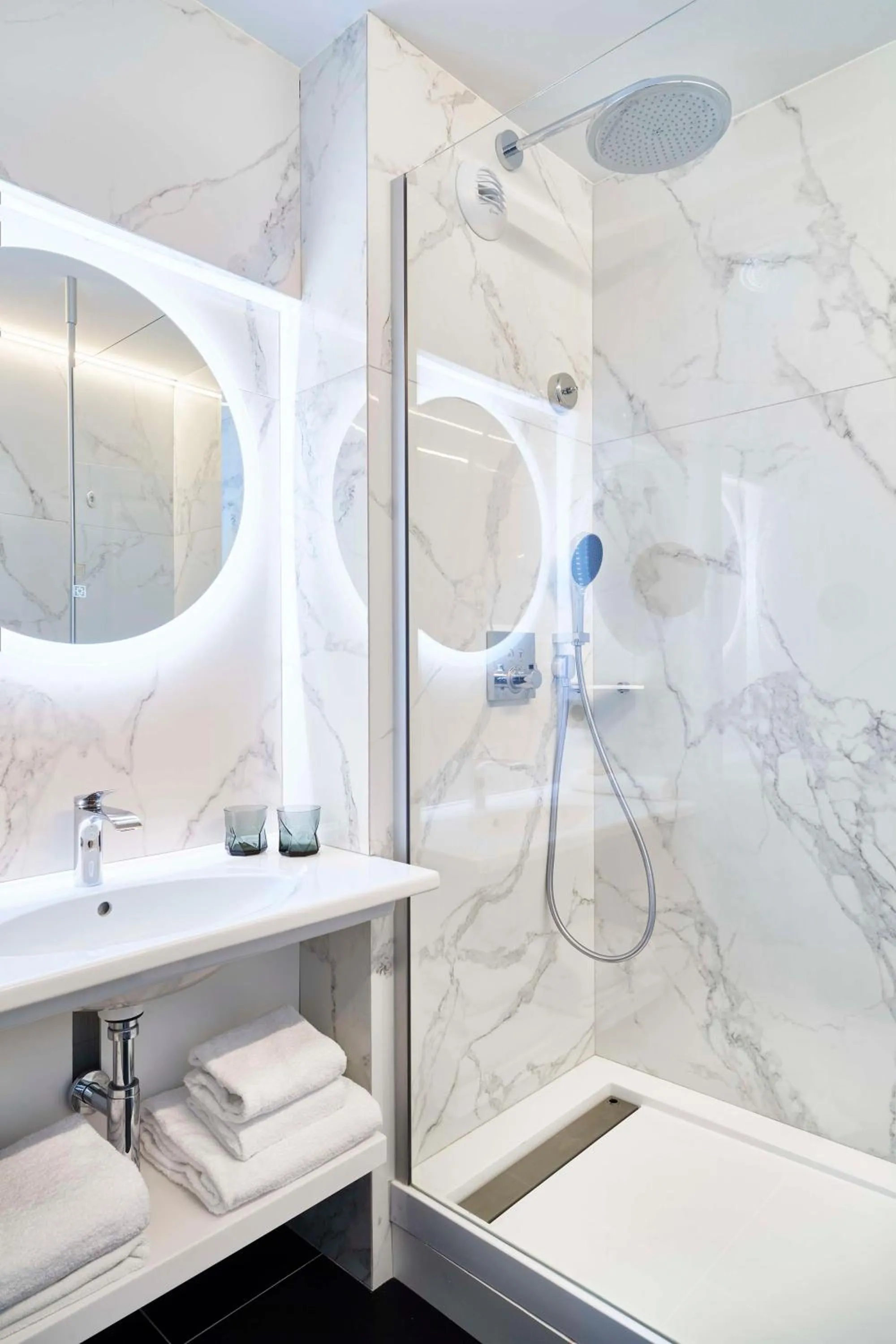 Bathroom in Best Western Premier Hotel des Vignes et des Anges