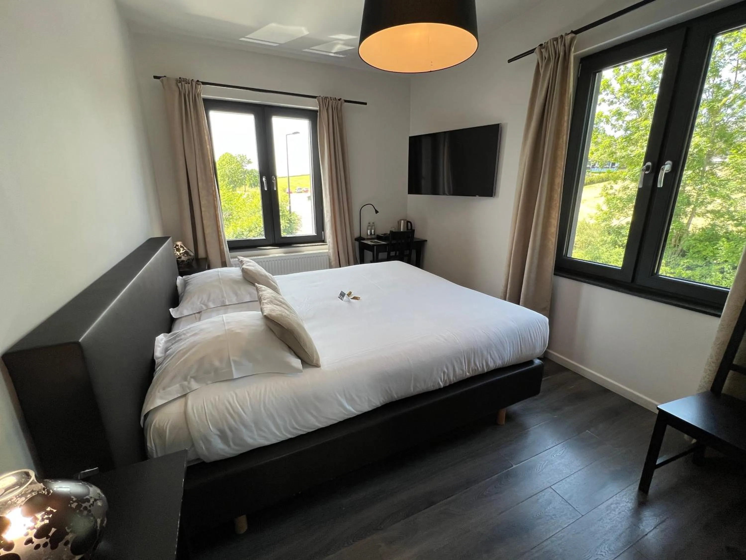 Bedroom, Bed in Hôtel Restaurant Lamy