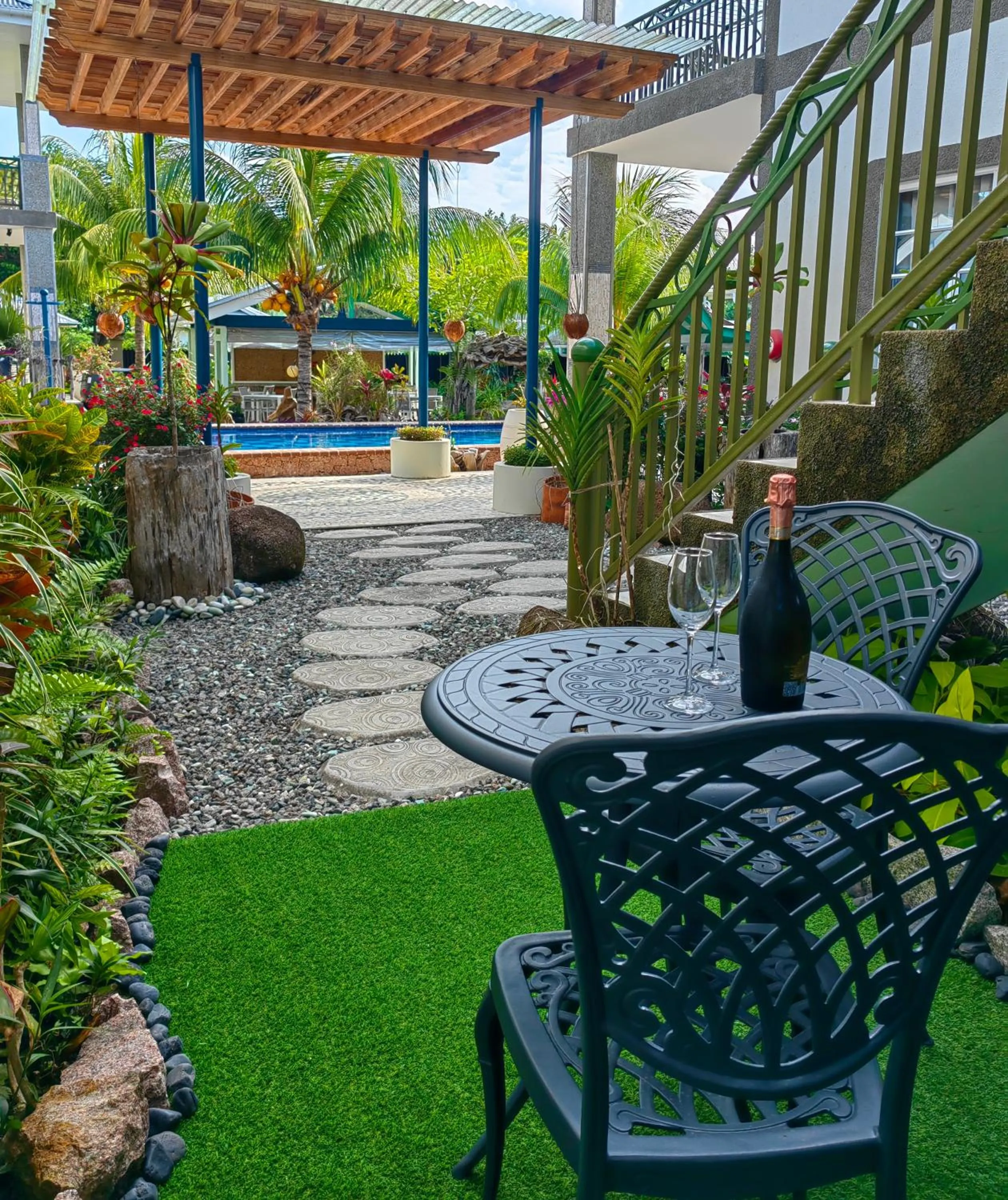 Garden view in Villa Charme de L'ile