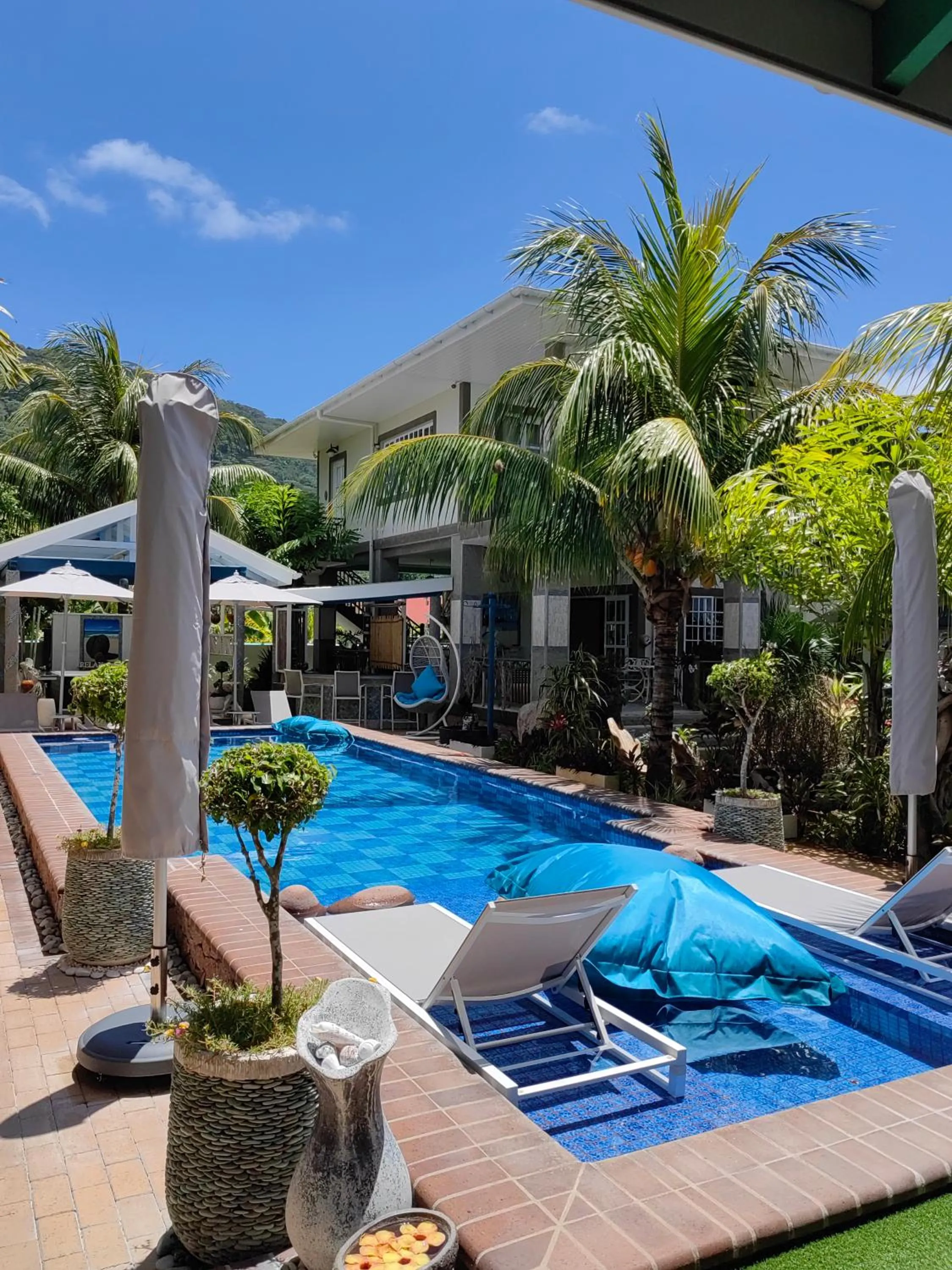 Pool view in Villa Charme de L'ile