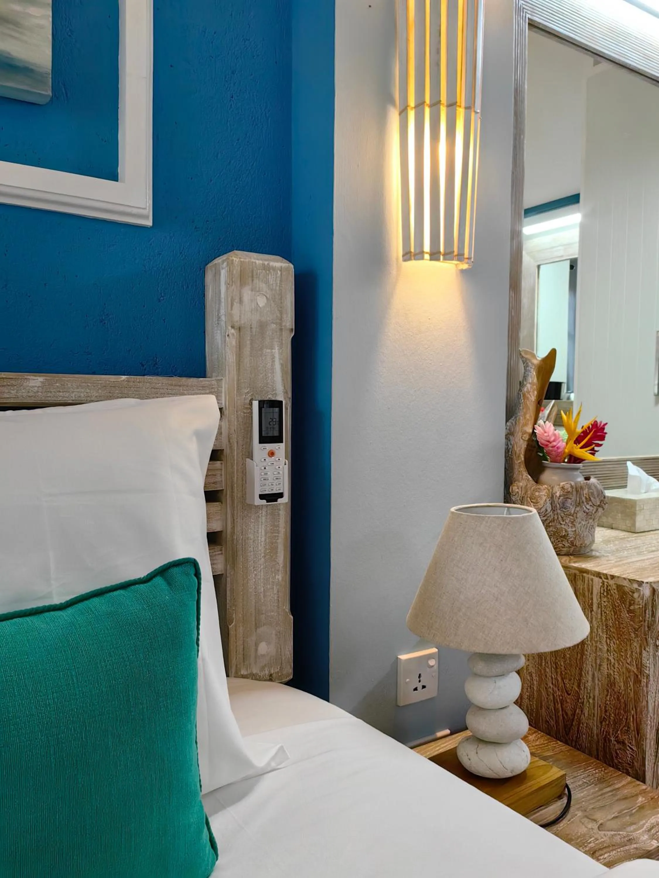 Bed in Villa Charme de L'ile