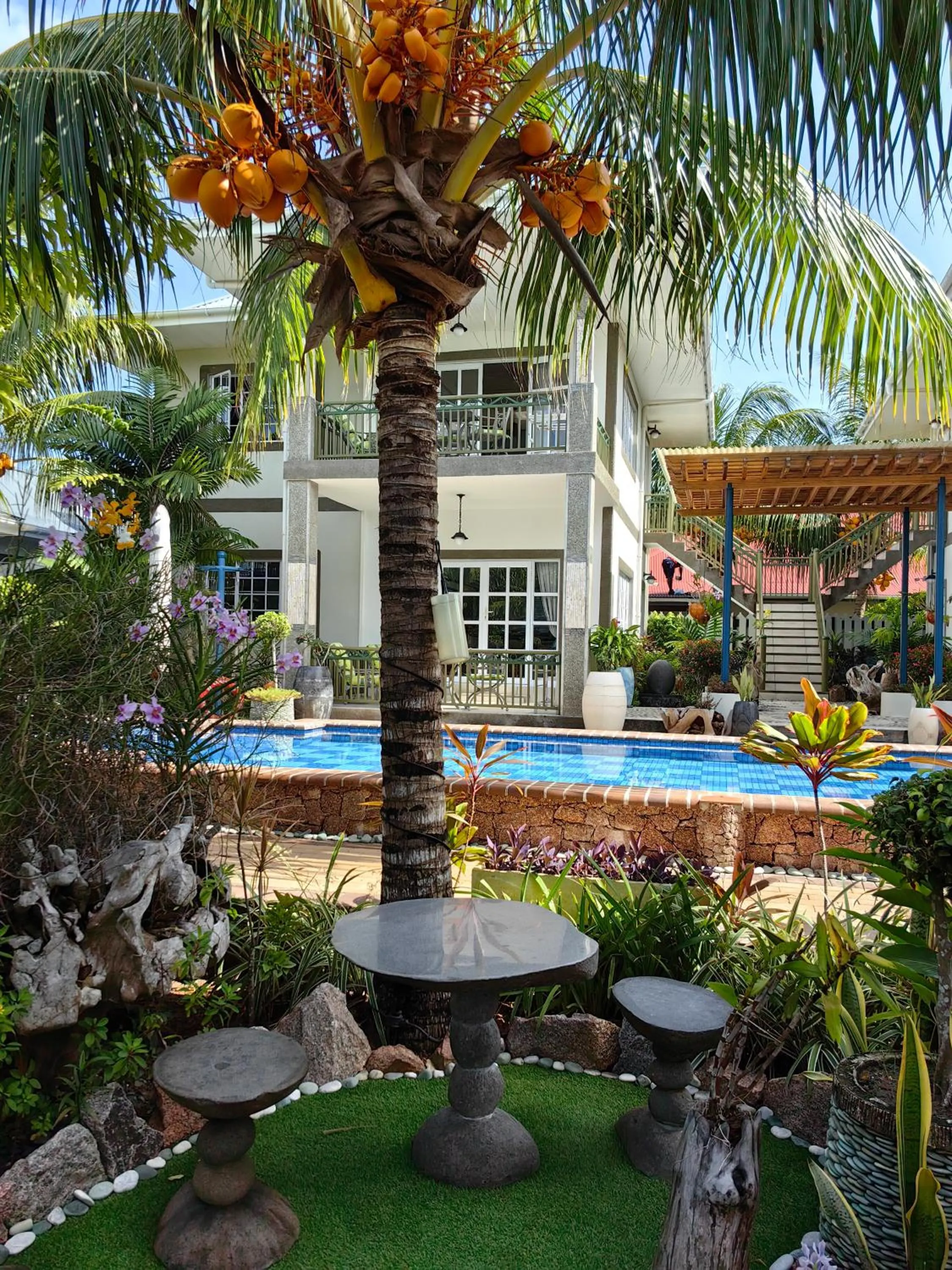Swimming pool in Villa Charme de L'ile
