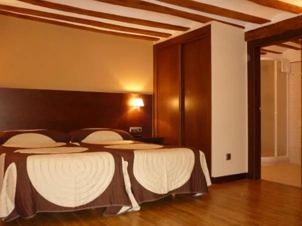Photo of the whole room, Bed in El Molino de Floren